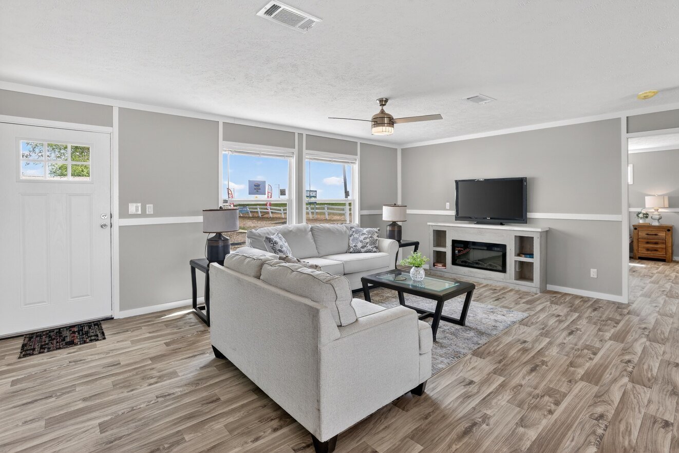 hidden-shores-32563a-livingroom (3).jpg