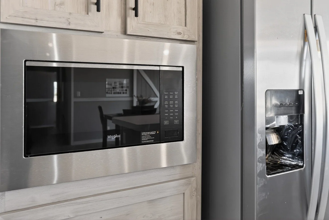 hidden-shores-32563a-kitchen (4).jpg