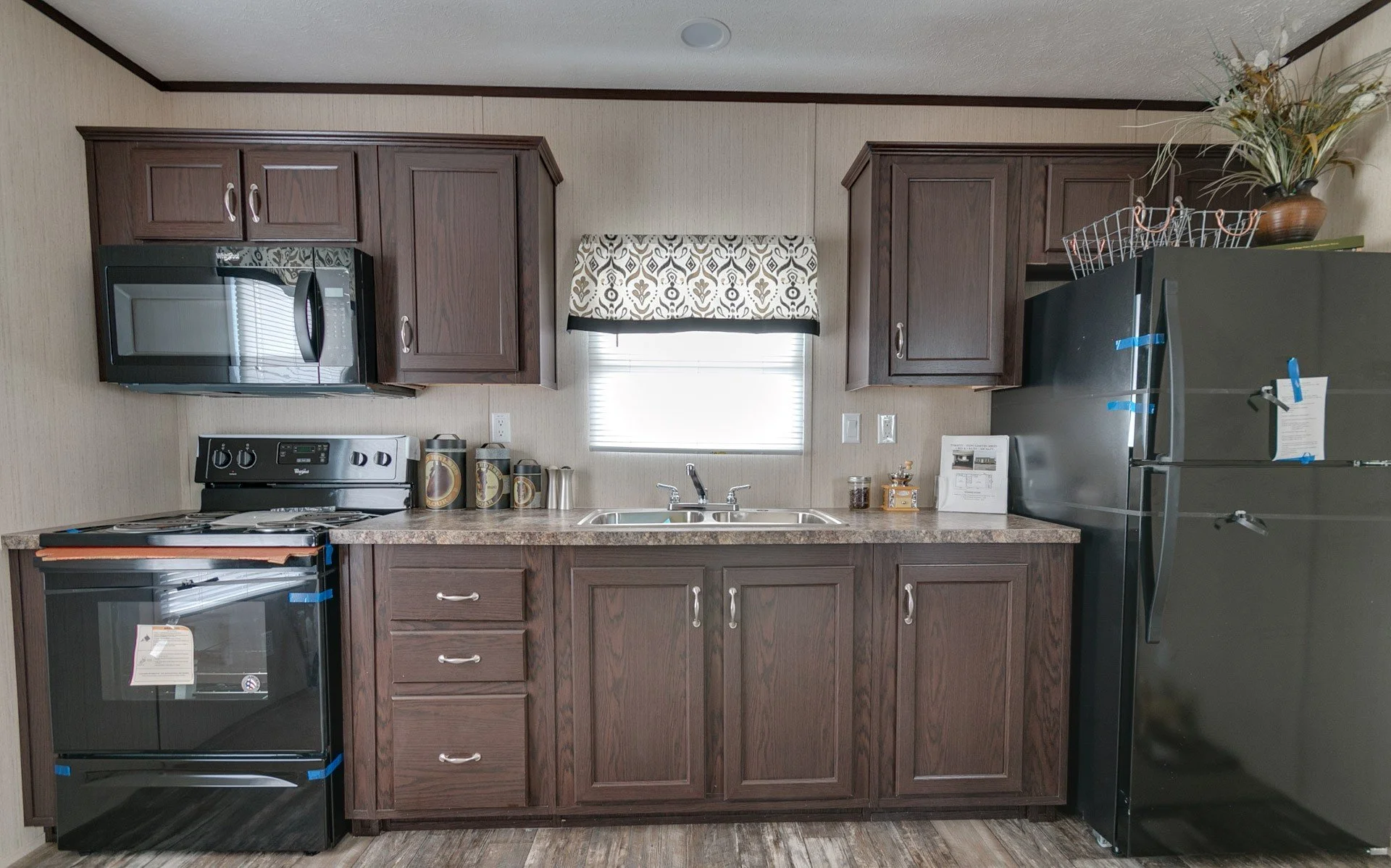AL14321A-kitchen-1.jpg