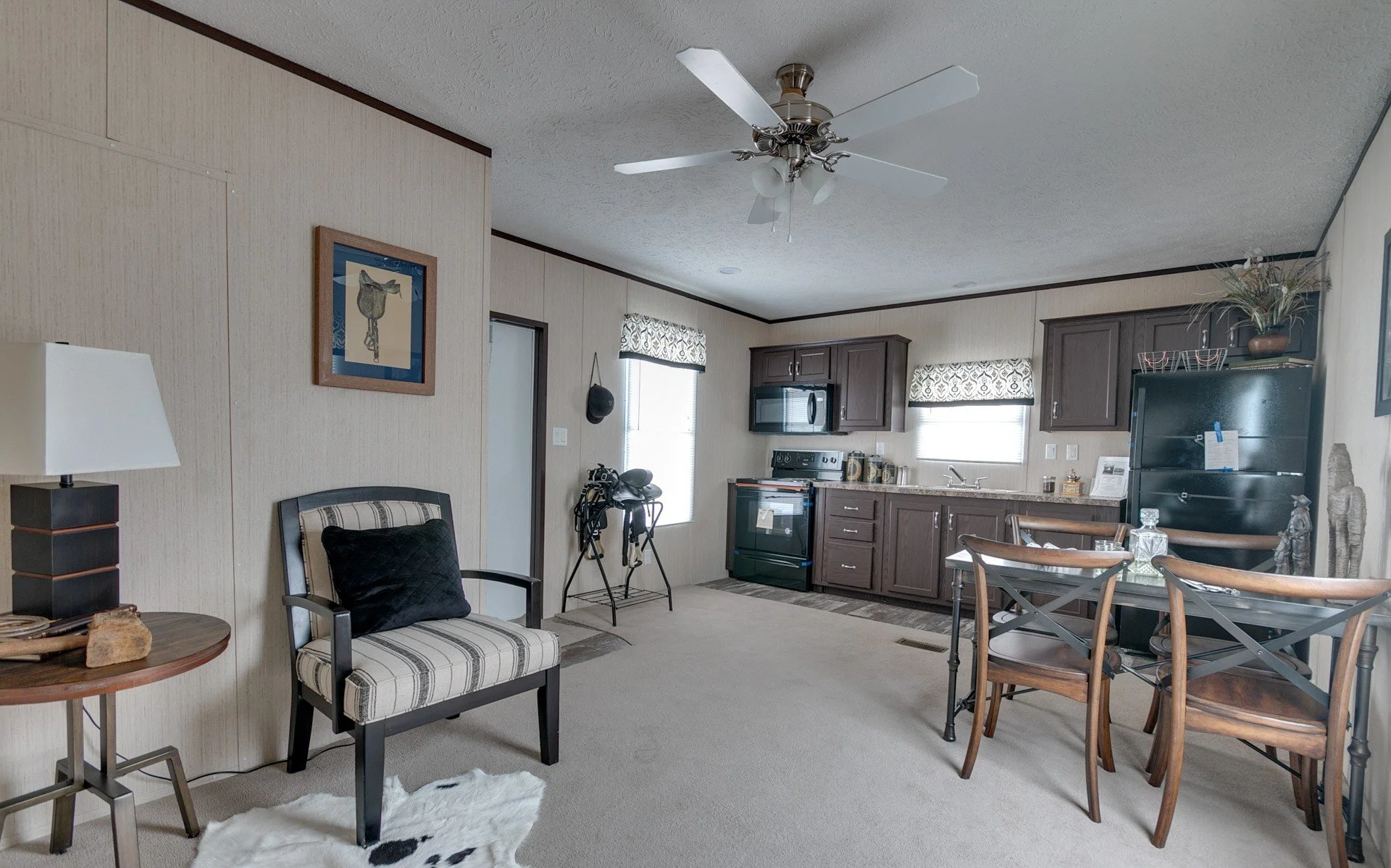 AL14321A-interior-4.jpg