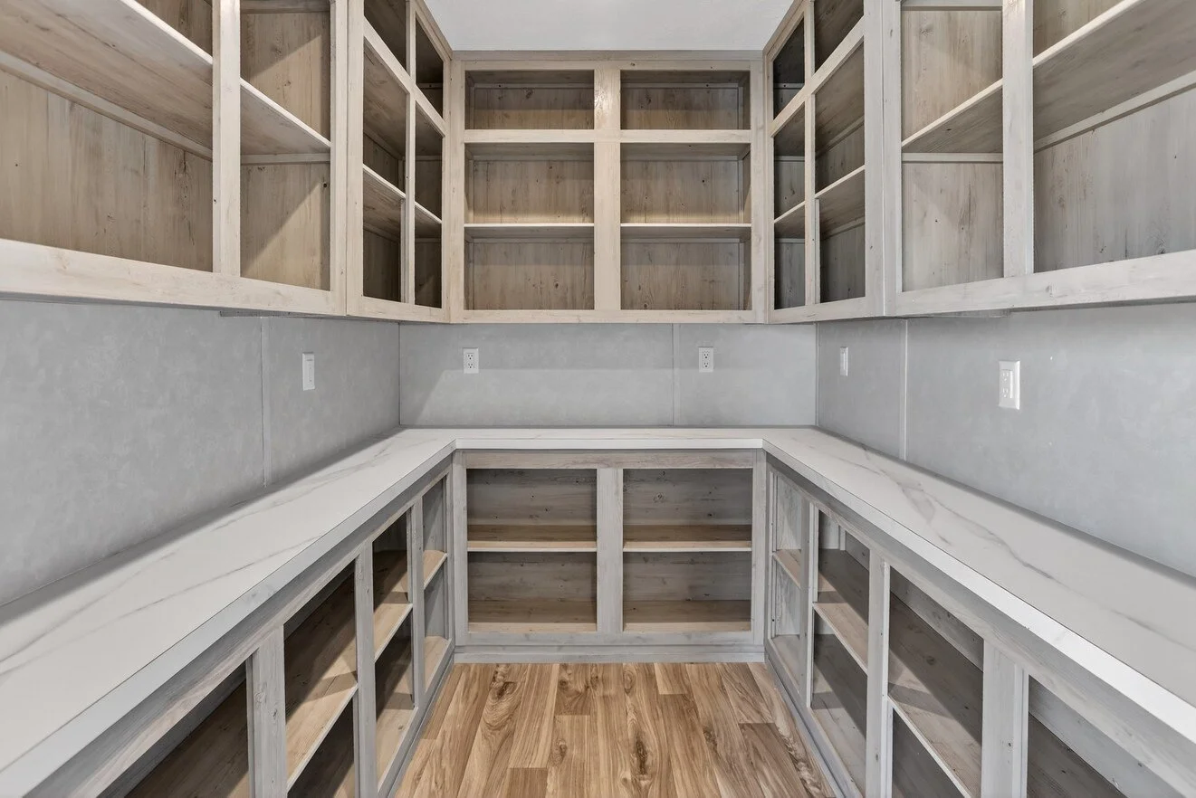 hidden-shores-32563a-kitchen (2).jpg