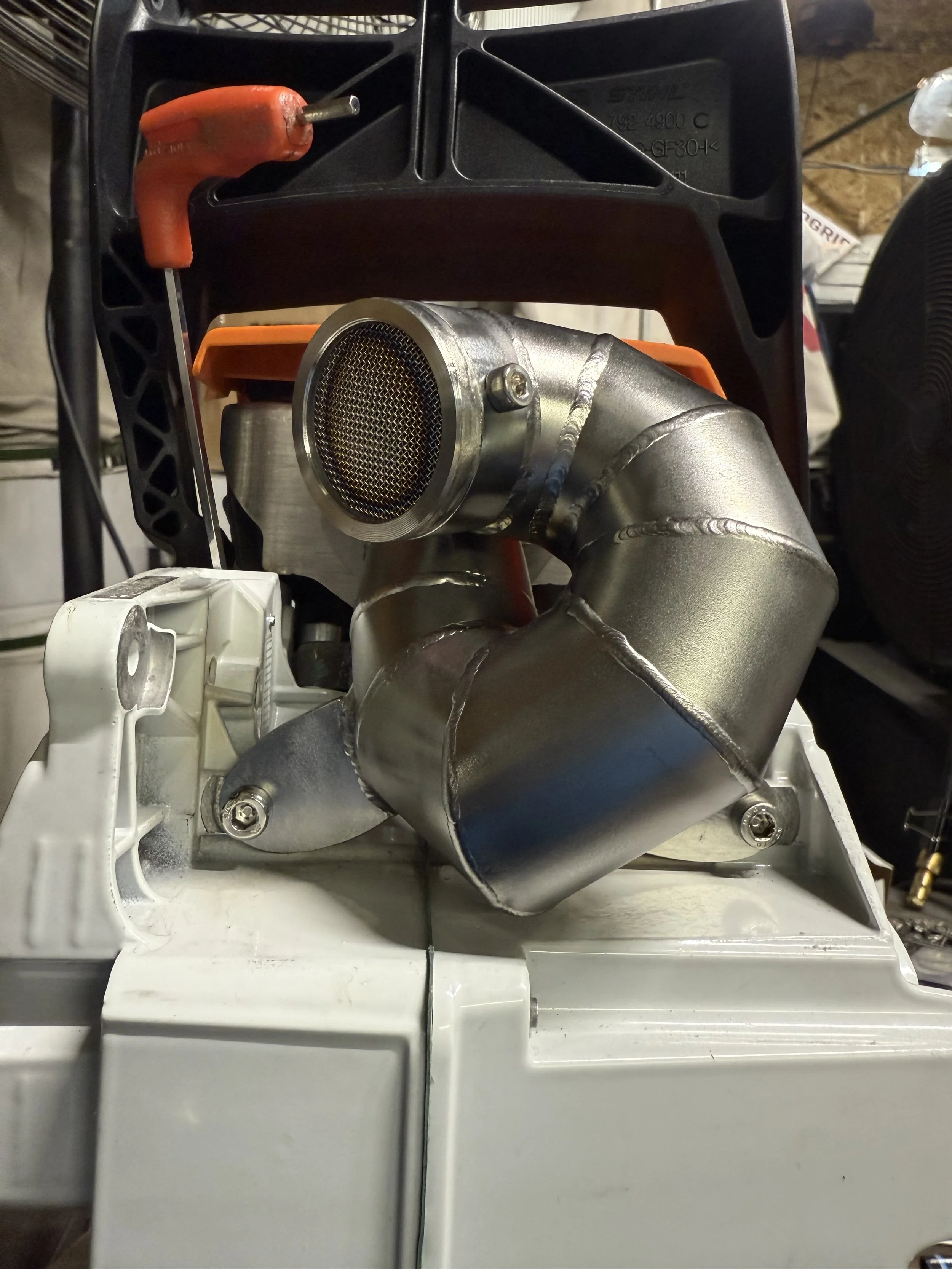 chainsaw exhaust pipe