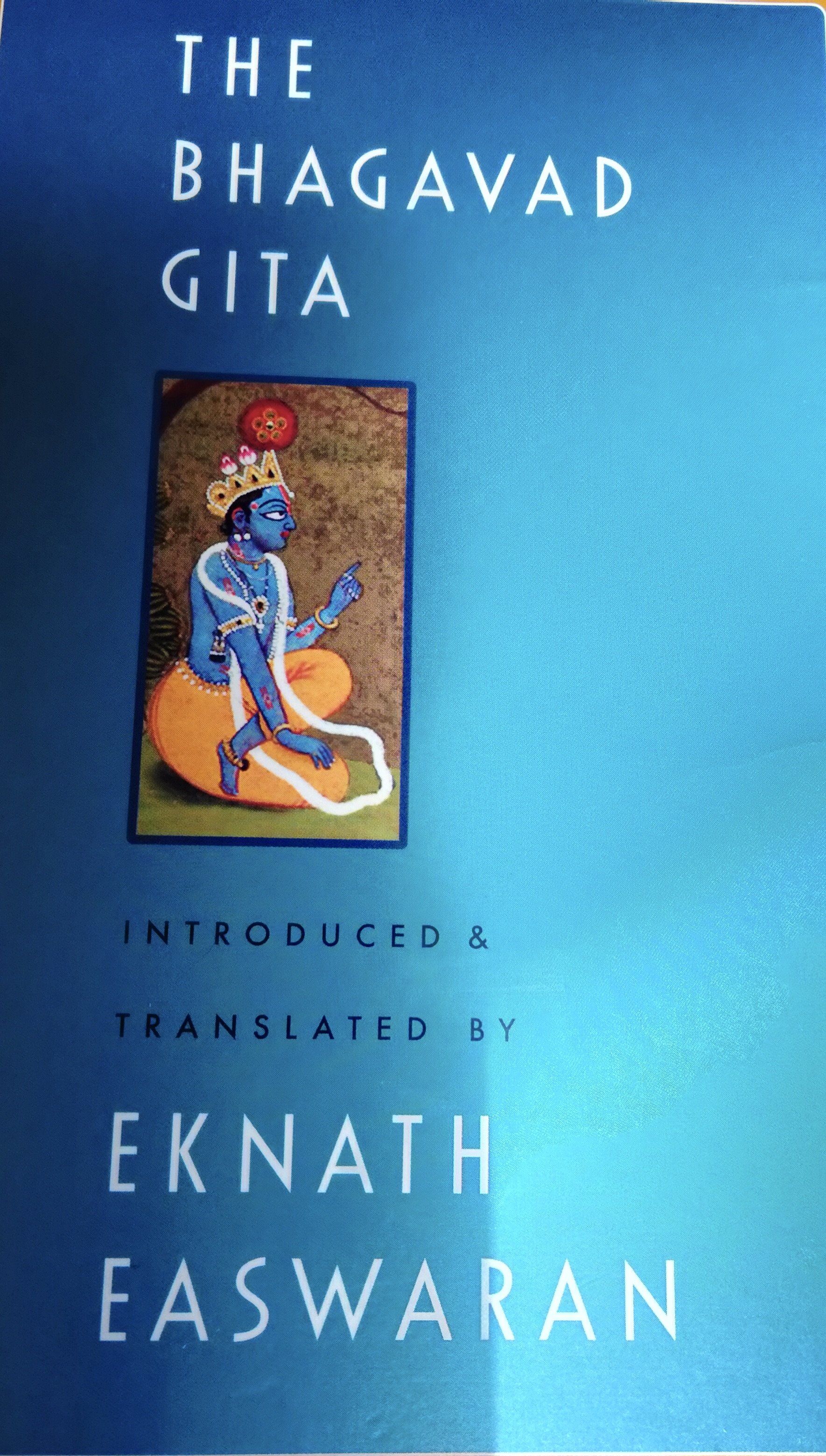 Livre Bhagavad Gita traduit par Eknath Easwaran, texte spirituel utilisé pour la pratique du yoga, la réflexion intérieure et les stages de développement personnel.