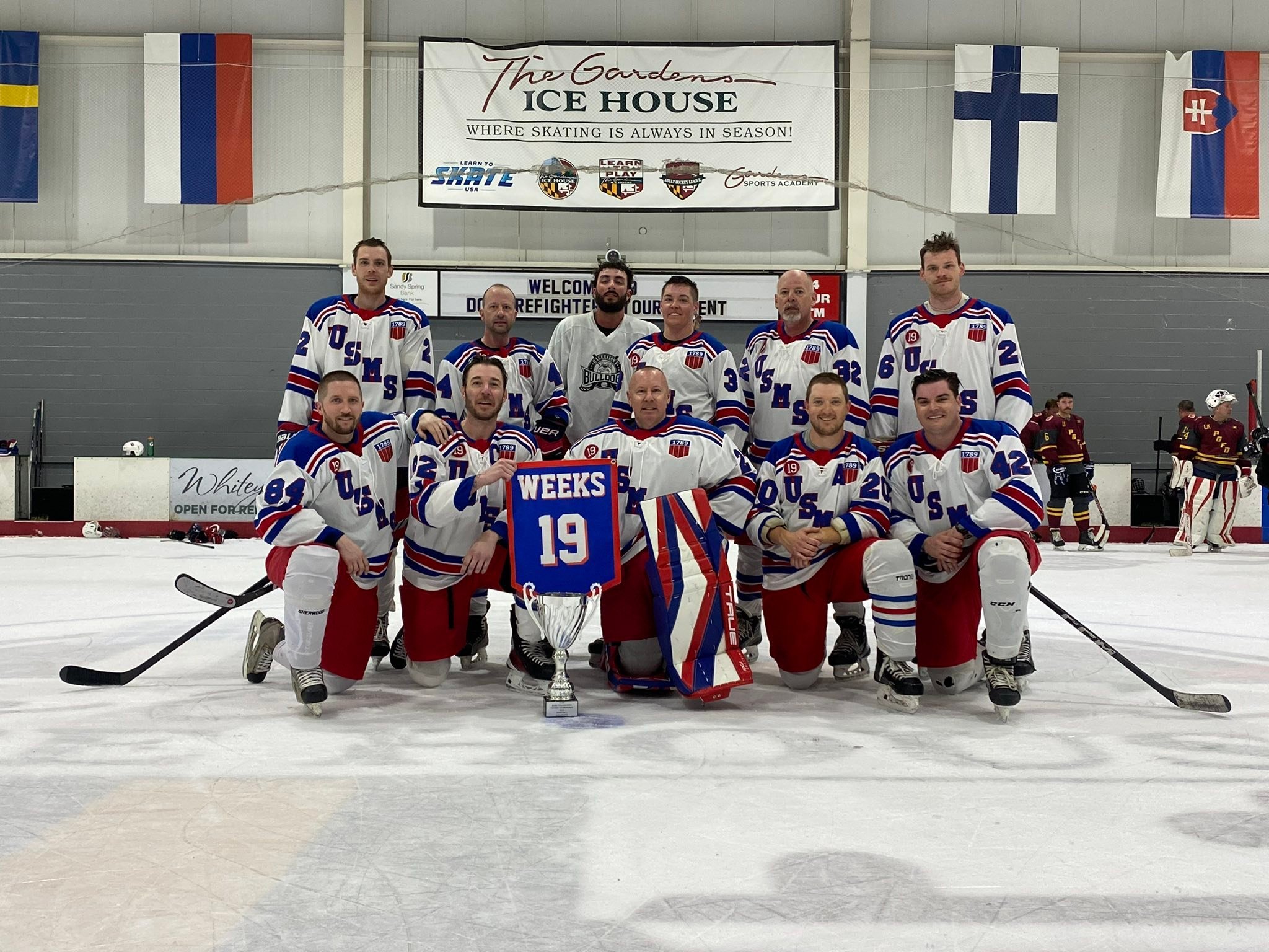 Division 4 Winner -  U.S. Marshalls Hockey.jpg