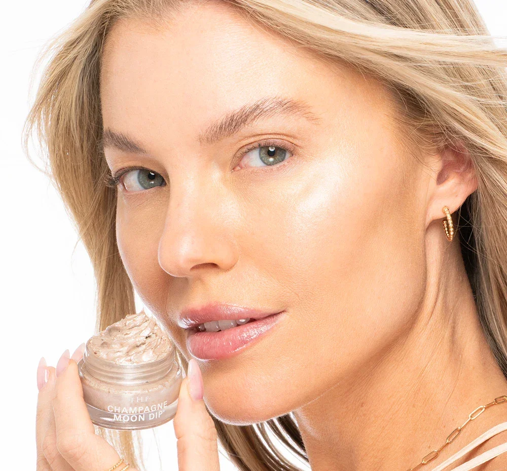Mini-Champagne-Moon-Dip-2.webp