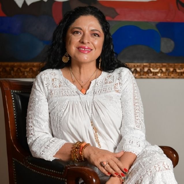 alejandra fraustro.jpg