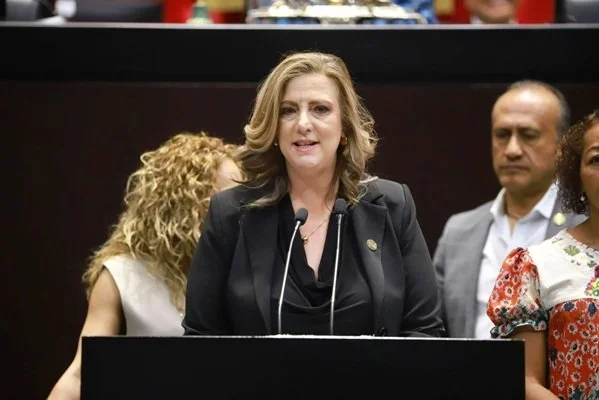 ⁠María de los Ángeles Ballesteros García (Comisión de Educación)