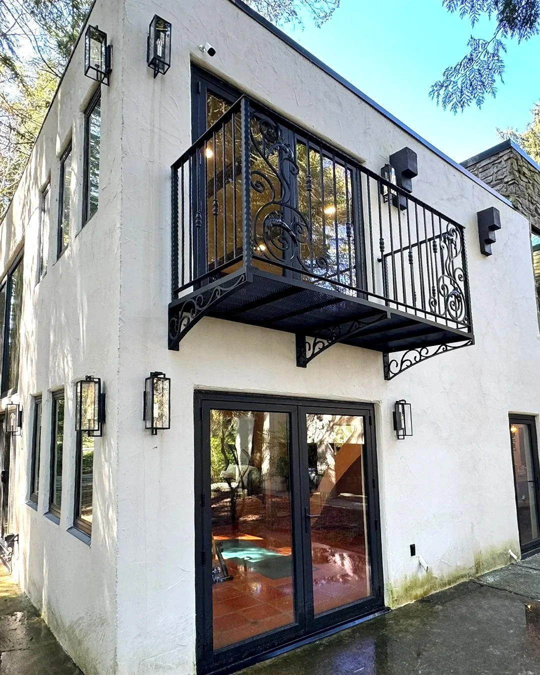 Custom deck railing Vancouver BC