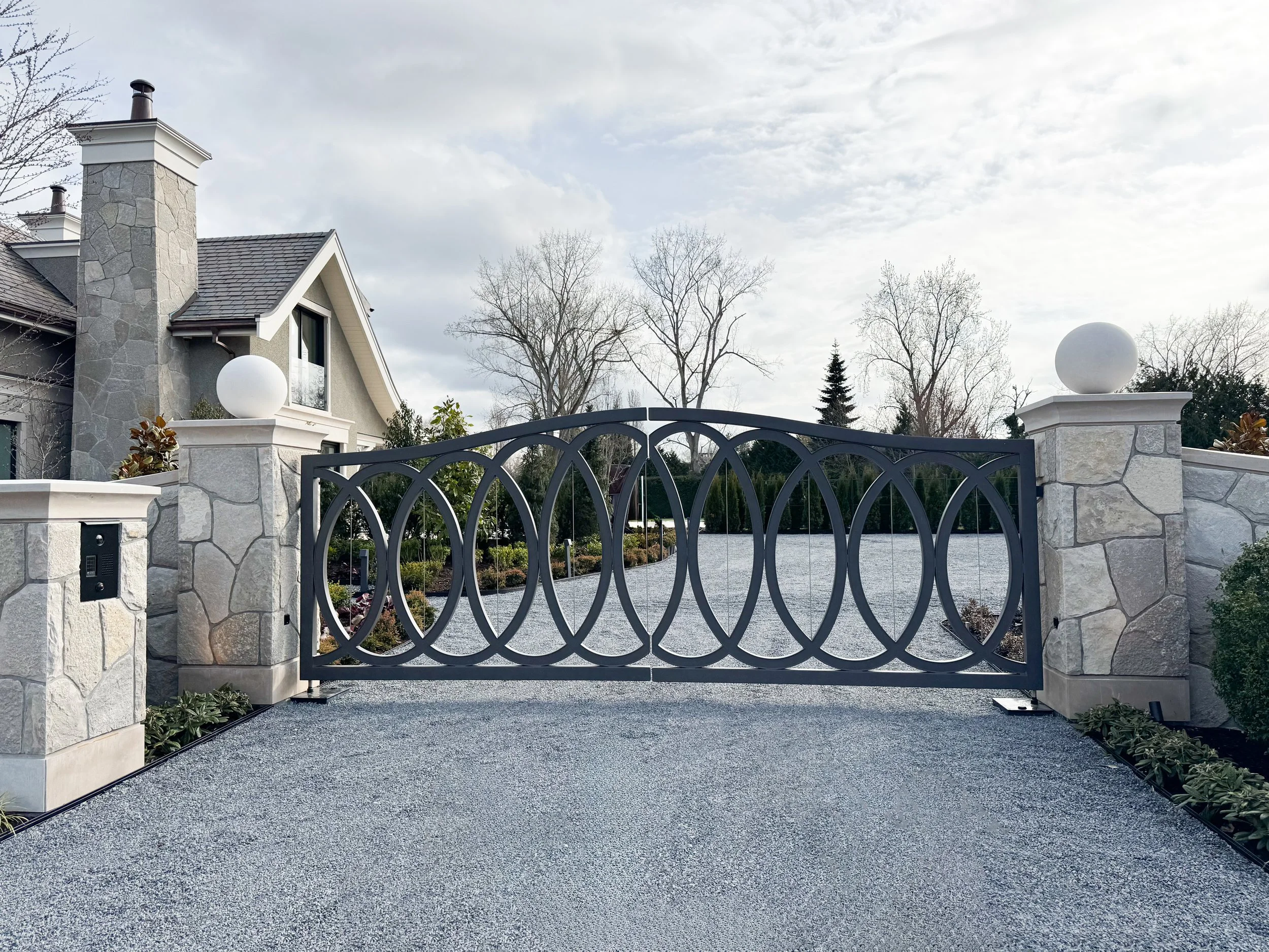 Choosing the Right Gate Style for Your Home or Project in Vancouver