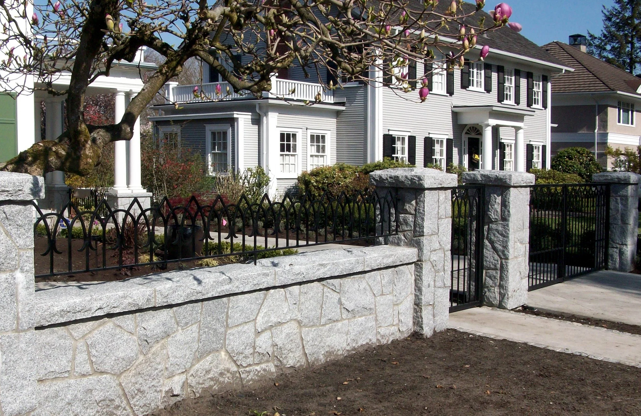 Best Company in Vancouver for Custom Metal Railings and Gates
