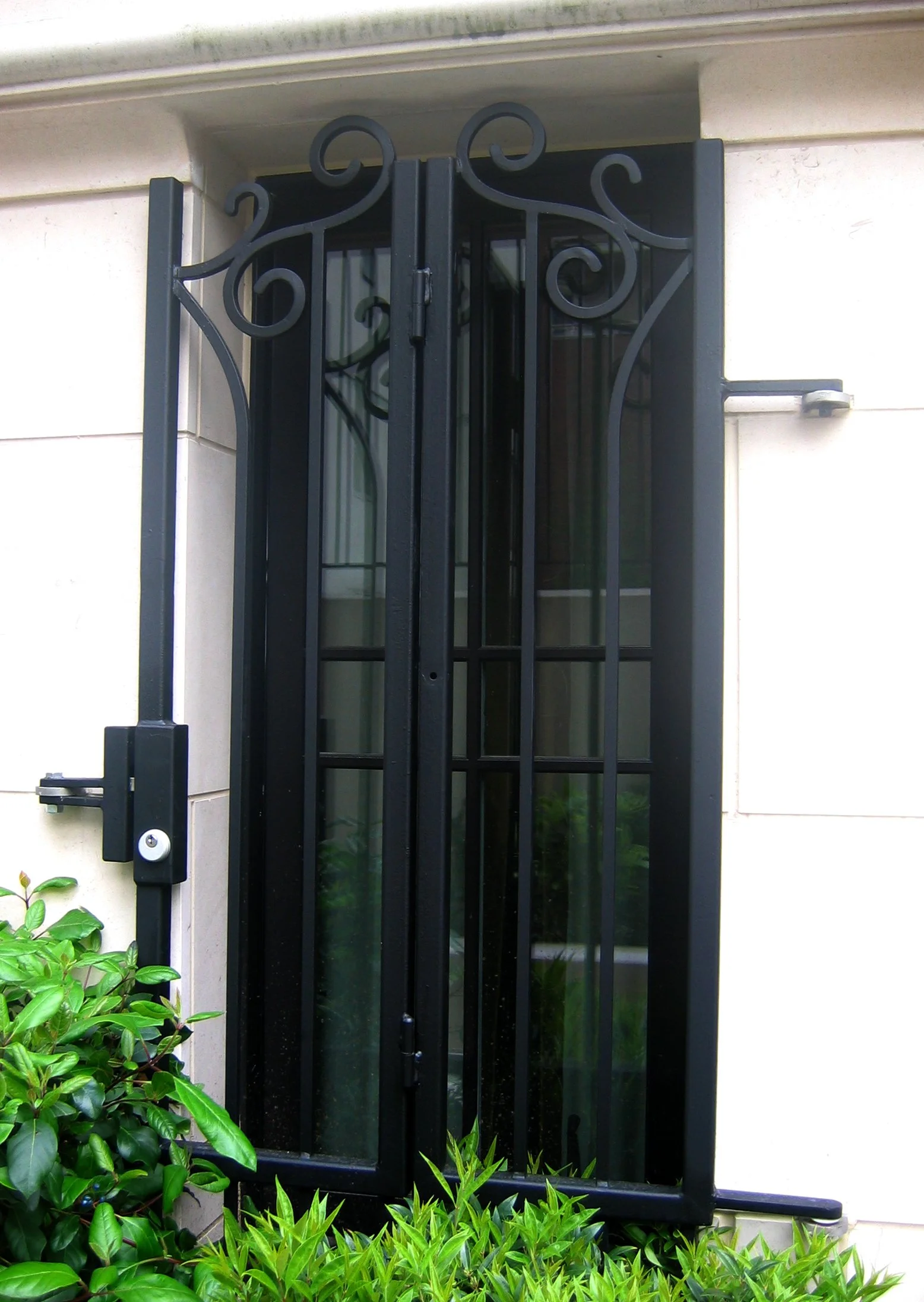 custom metal door design Vancouver residential entrance 9
