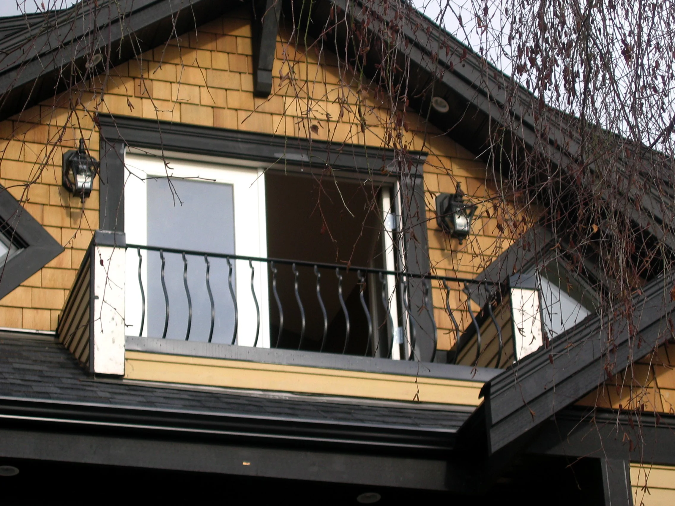 Custom metal guardrail residential construction