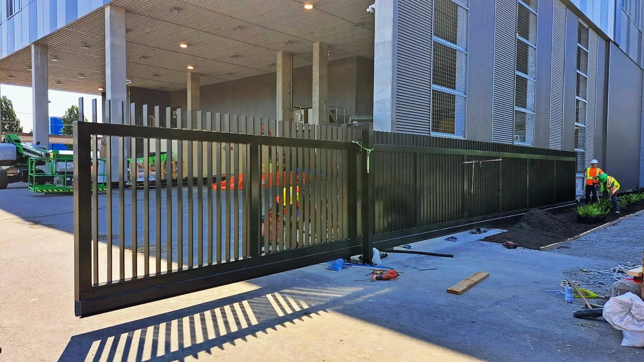 sliding cantilever gate in Vancouver