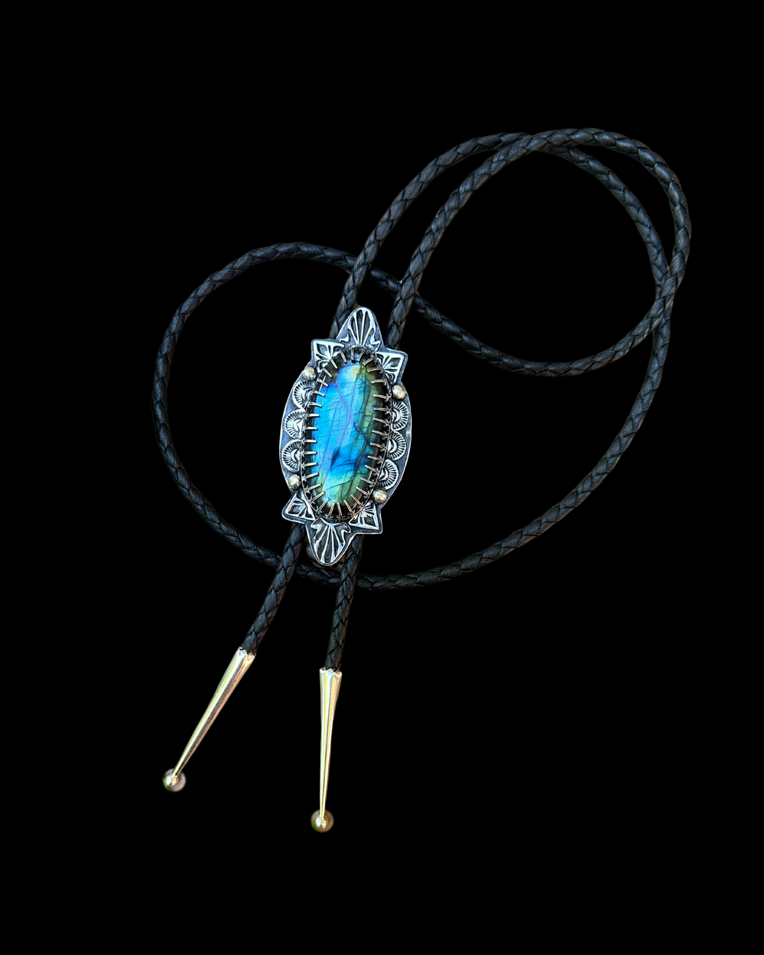 labradoriteamuletbolo.png