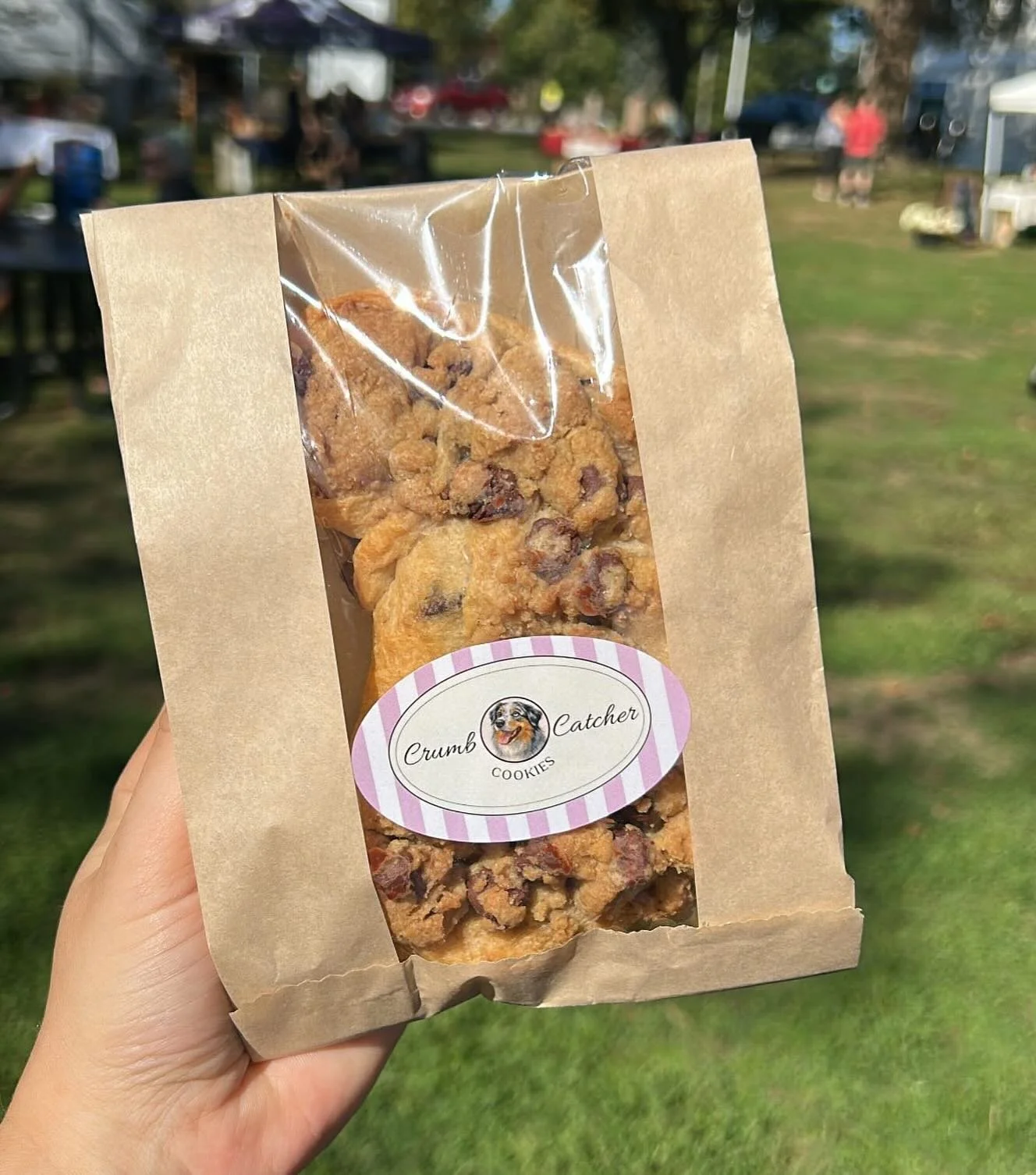 1/2 pound of ✨pure joy✨ 
Our crookies sold QUICK yesterday and we&rsquo;re excited to keep bringing them back to you! We use the same amount of dough as our 5oz chocolate chip cookie, PLUS the croissant. 

We promise you there will be 0 crumbs left w