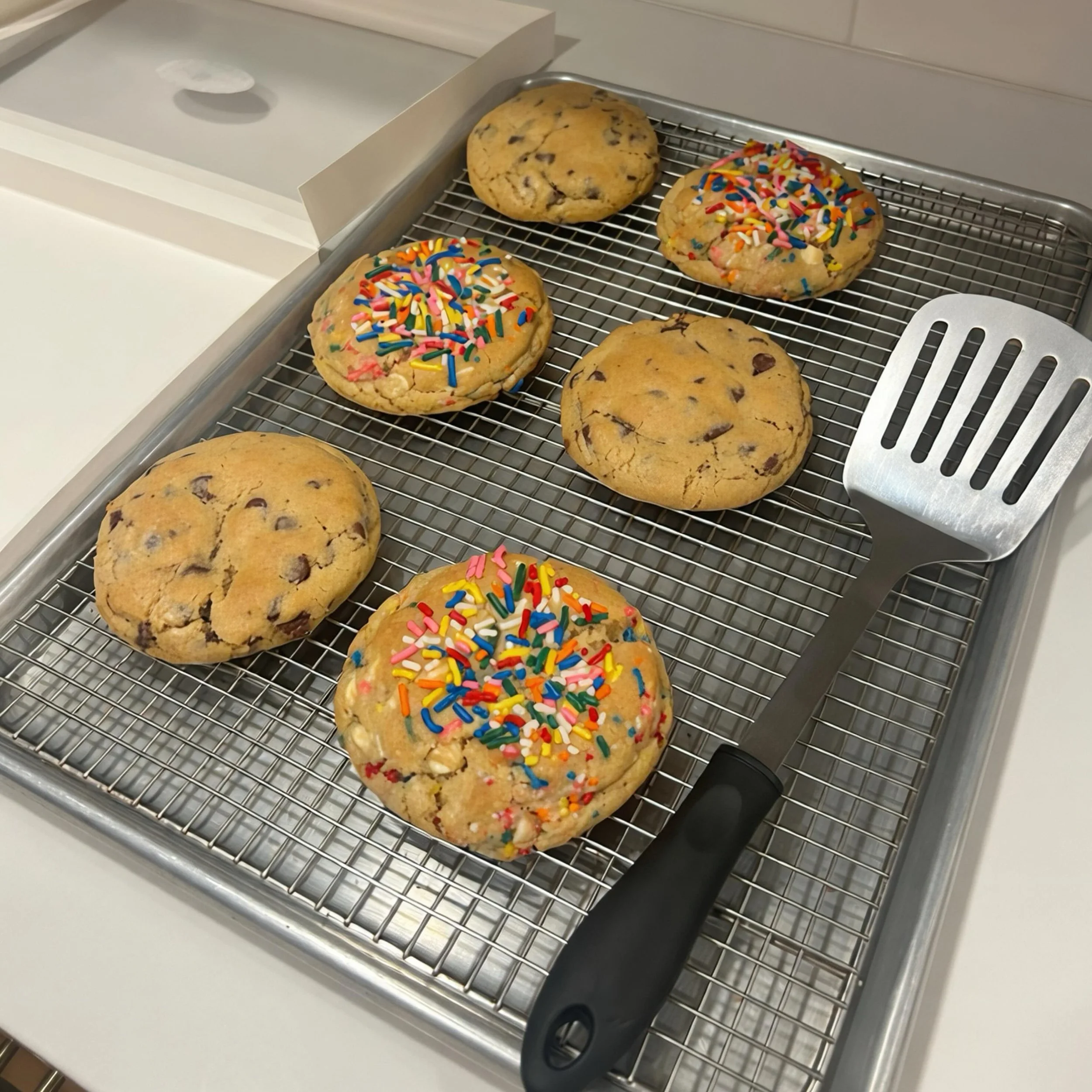 Graduations, Mother&rsquo;s Day, Memorial Day - there is so much to celebrate this month! Don&rsquo;t go empty handed, place your order today. Send us a DM or email order@crumbcatchercookies.com 🍪🎉

#cookies #connecticut #graduation #mothersday #me