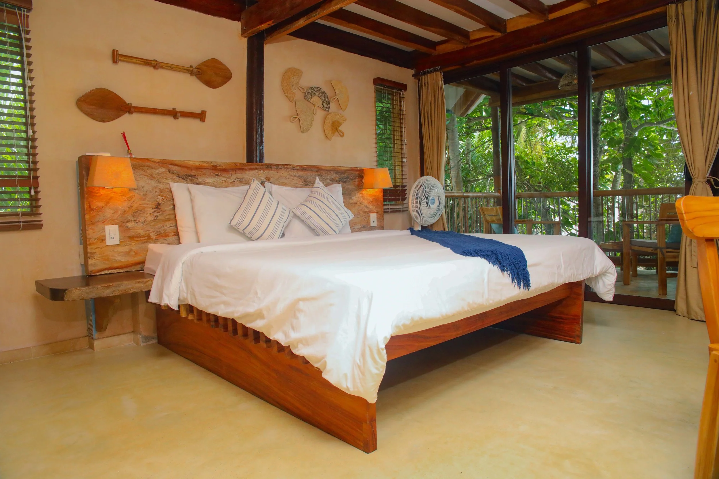 2 People – Superior, One Bed