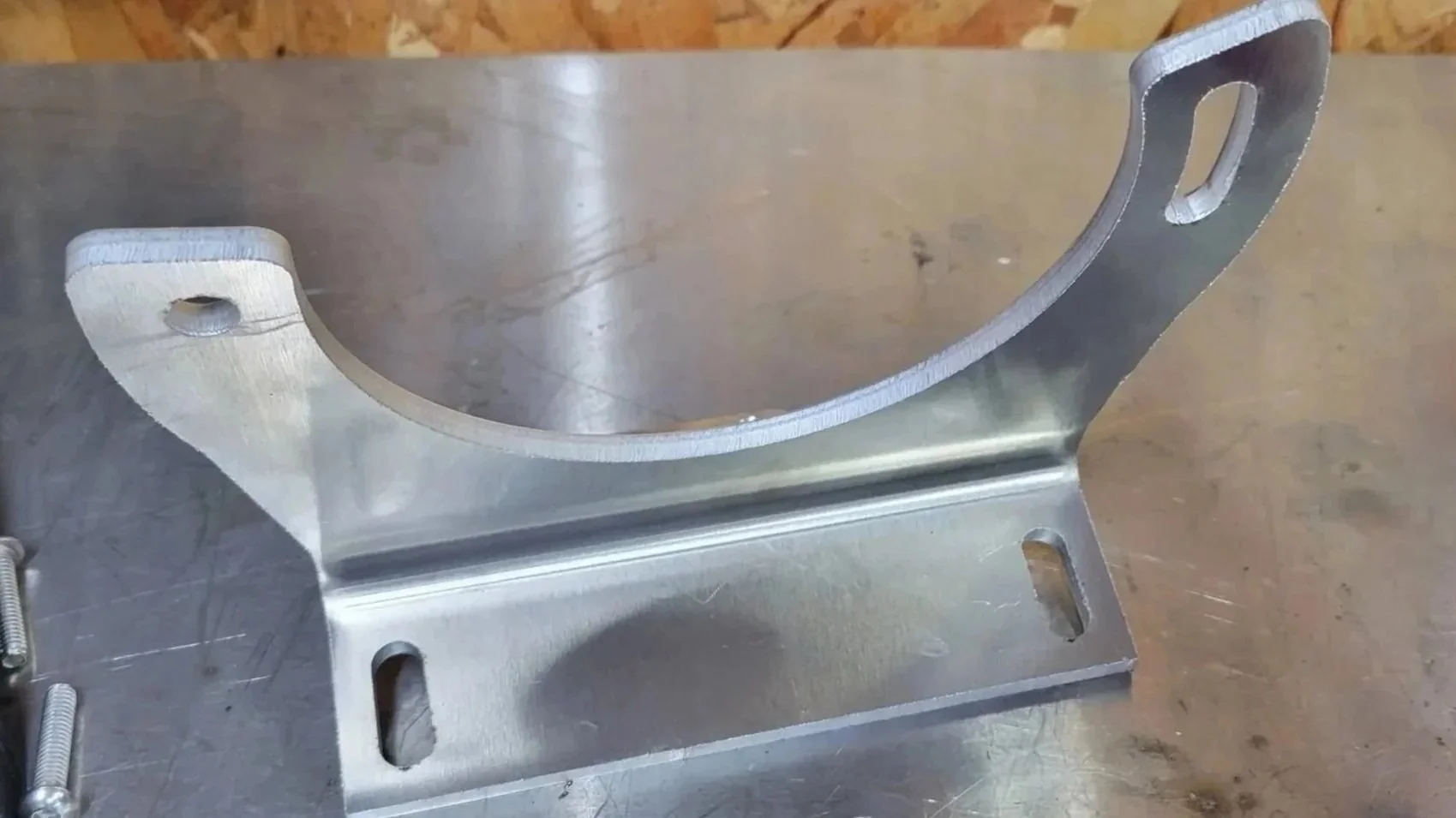 Gen 3 Hemi Low Mount Alternator Bracket