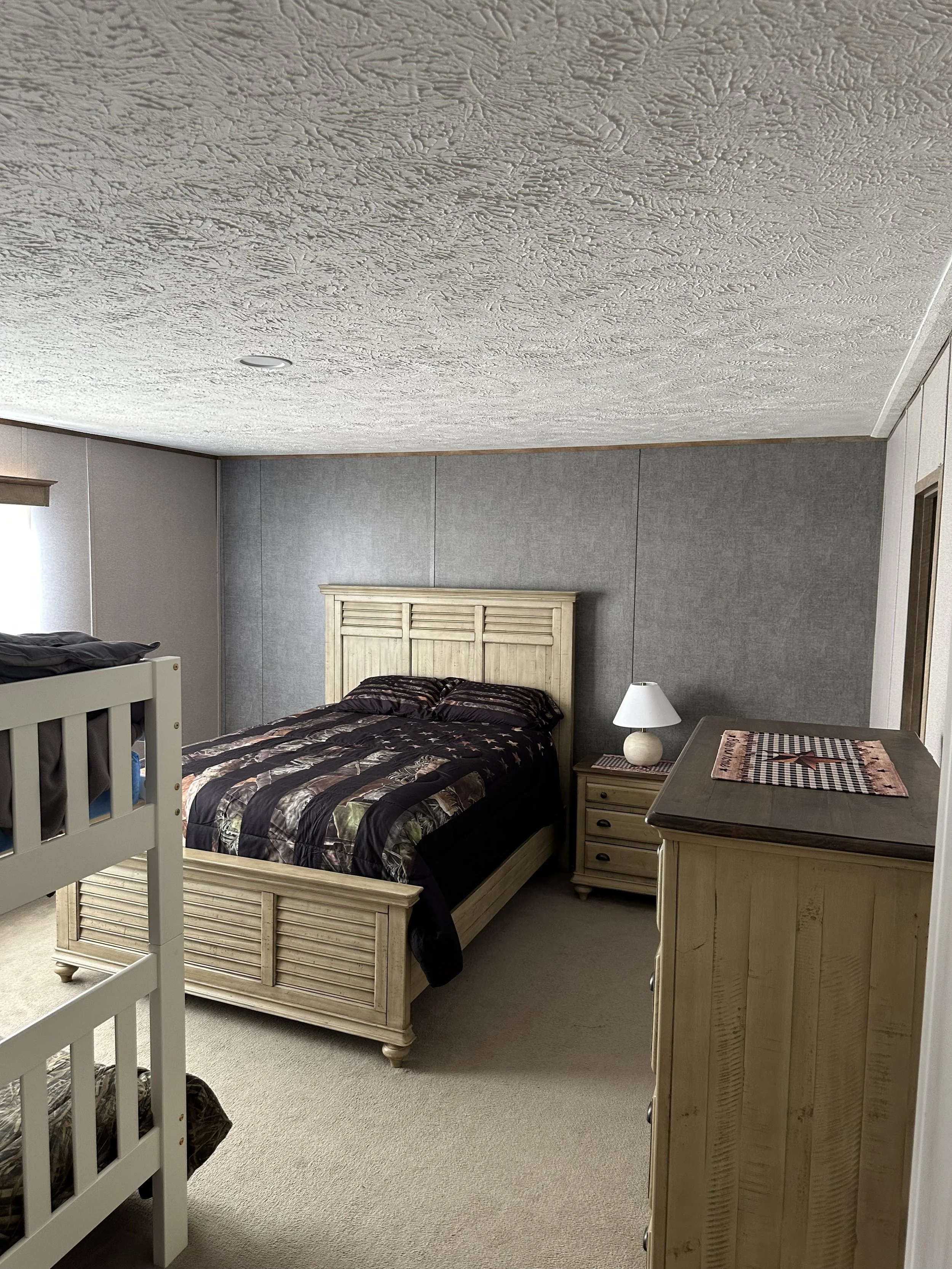 bedroom 2-1.jpg