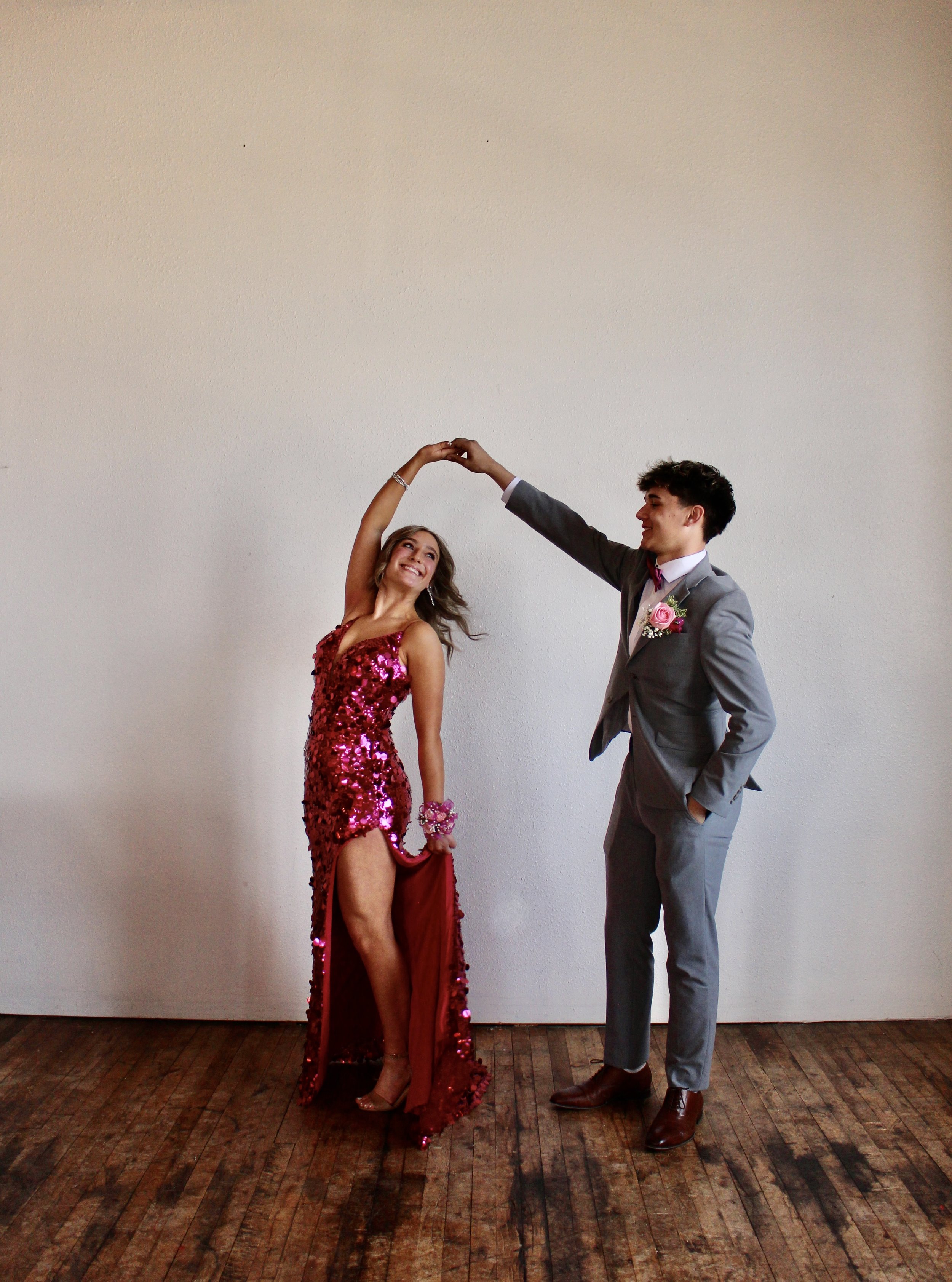 Prom_couple_2.JPG