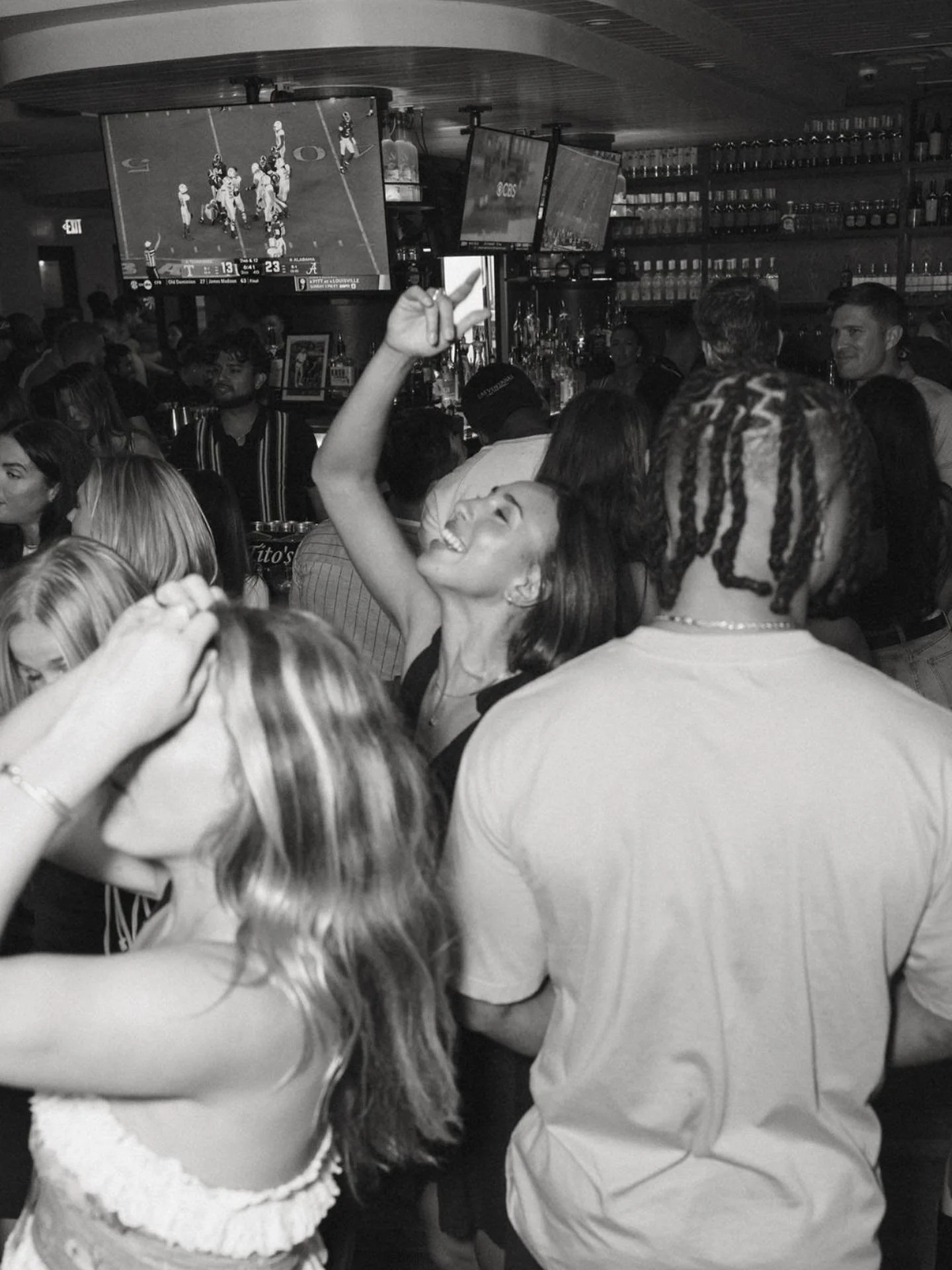 If you&rsquo;re not at Hendy&rsquo;s for brunch, fun and football&hellip; then wyd??? 👀✨