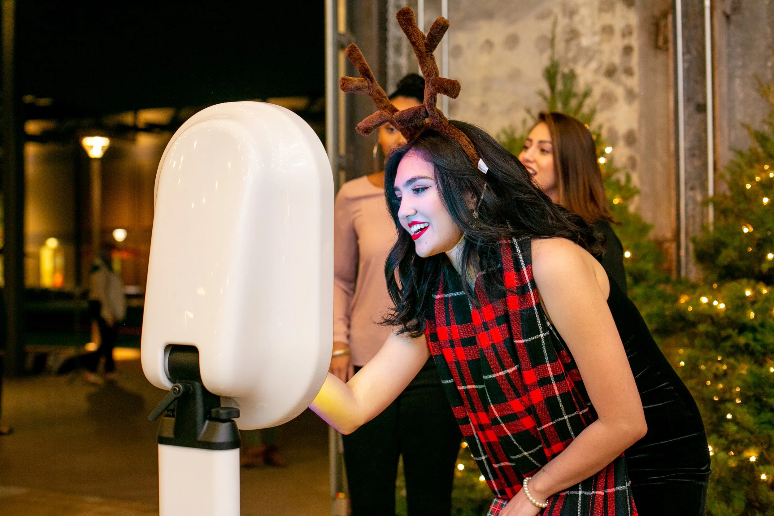 Why Your Arkansas Business Christmas Party Needs a Photo Booth 🎄✨