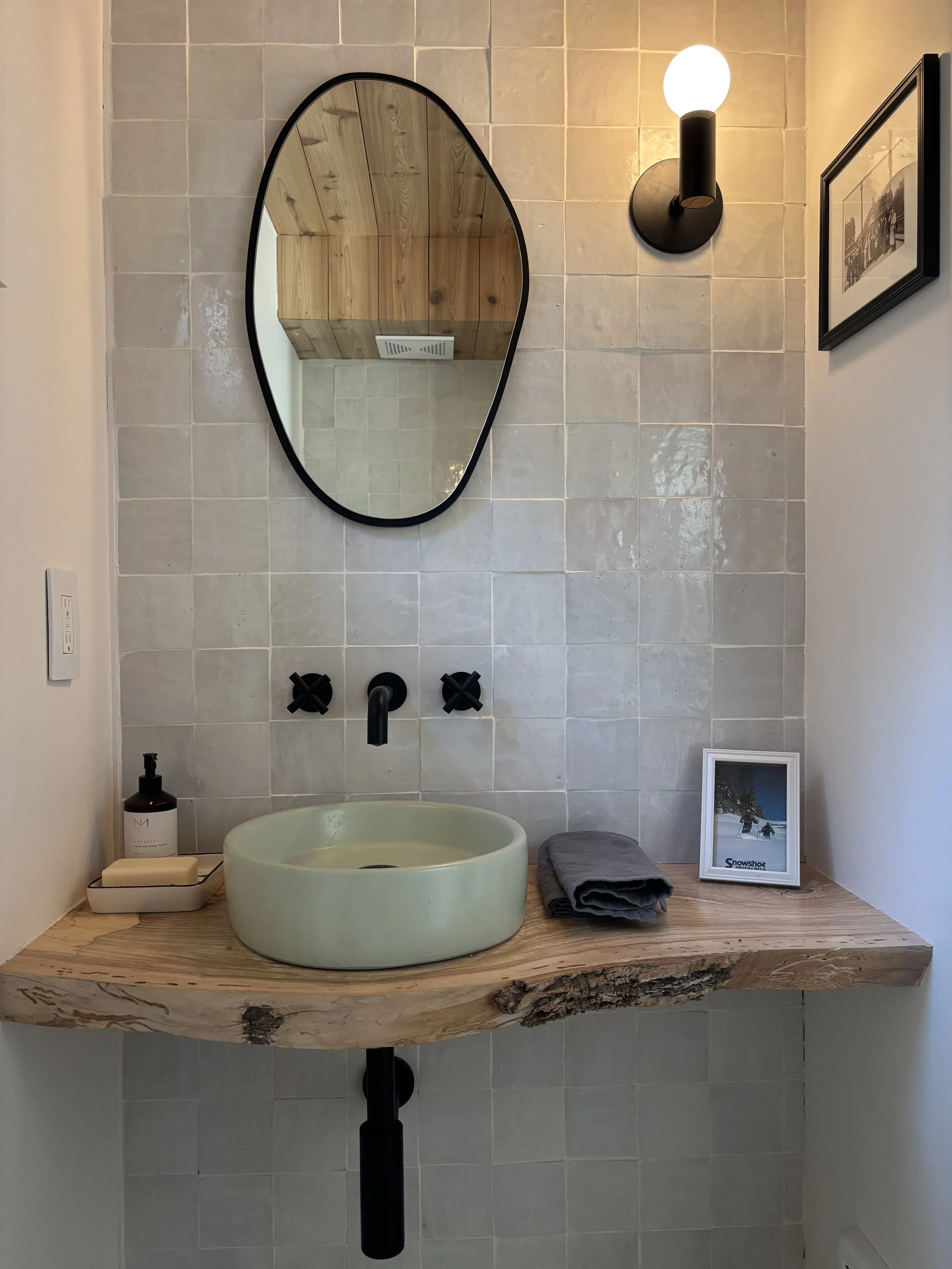 1/2 Bath