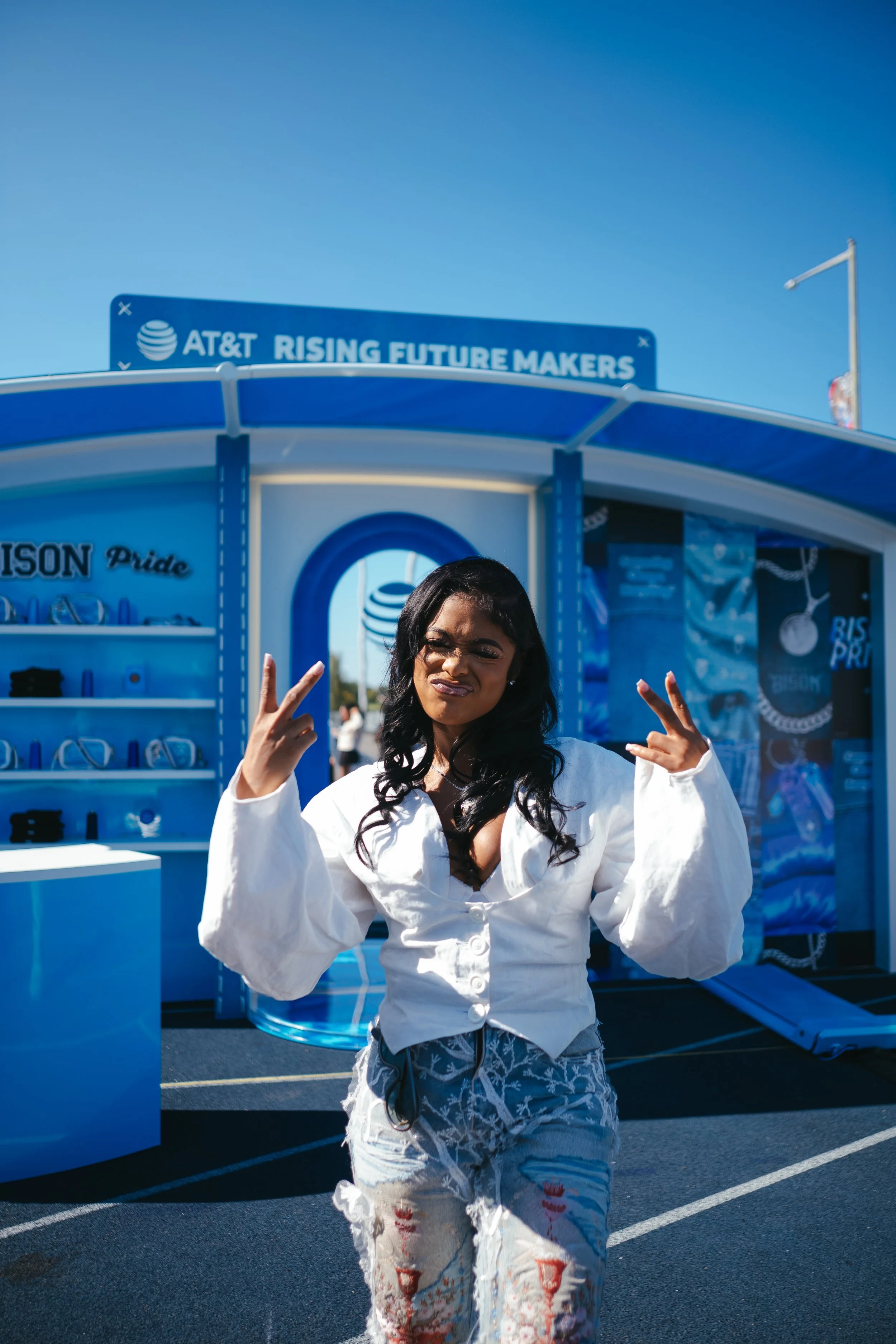 AT&T | Rising Future Makers