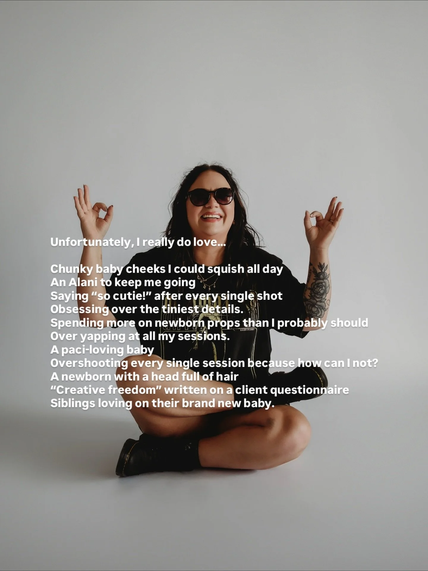 Some things about me as your newborn photographer&hellip; I can&rsquo;t help but get excited over chunky baby cheeks, a paci-loving little one, or a newborn with a head full of hair. I&rsquo;ll say &ldquo;perfect!&rdquo; after every shot, tweak the t