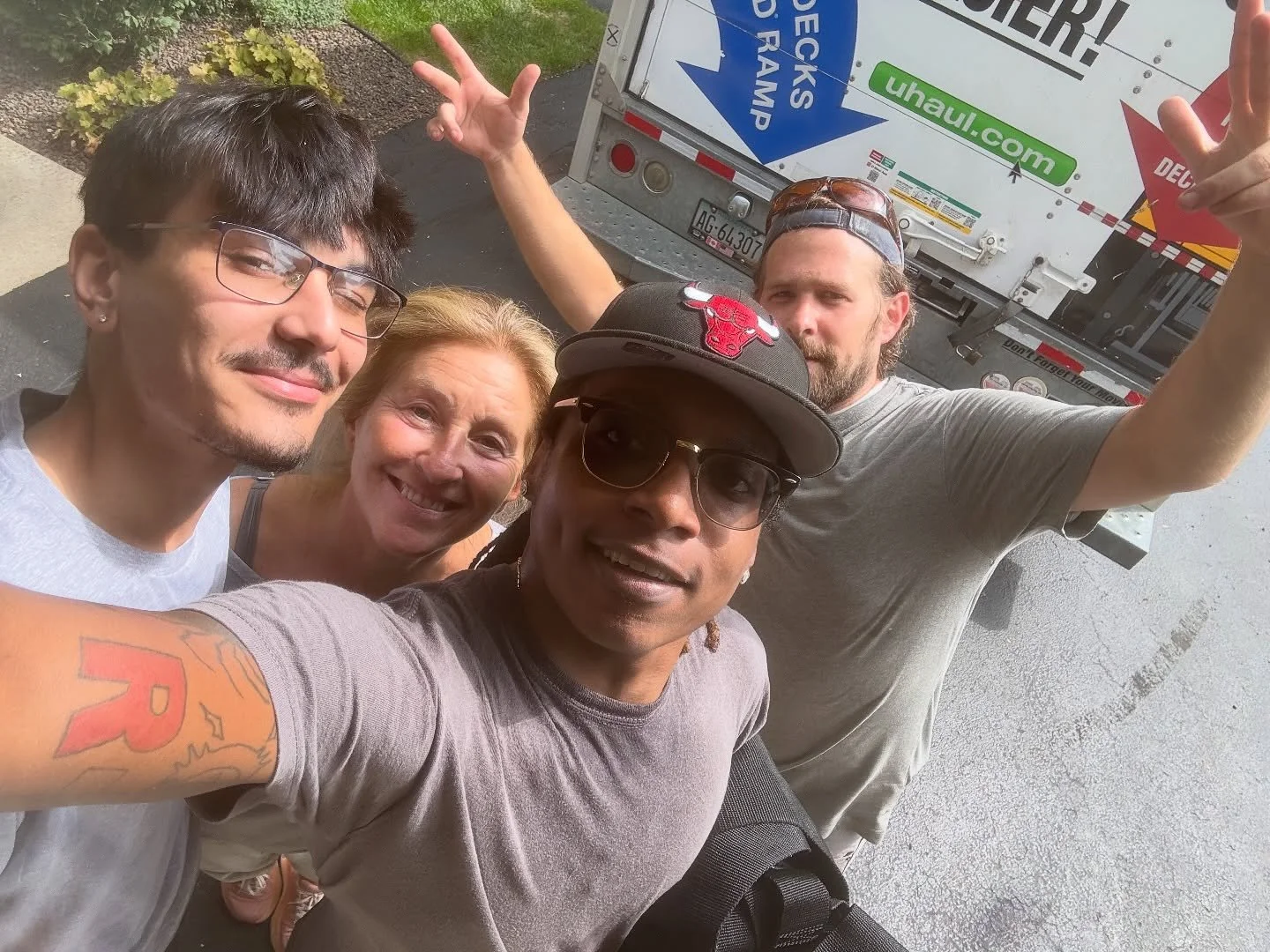 At Movemint Moving, we&rsquo;re all about turning your move into a smooth, stress-free experience. 🏡✨
From start to finish, our team is here to make your move memorable&mdash;in the best way possible. Let us handle the heavy lifting so you can focus