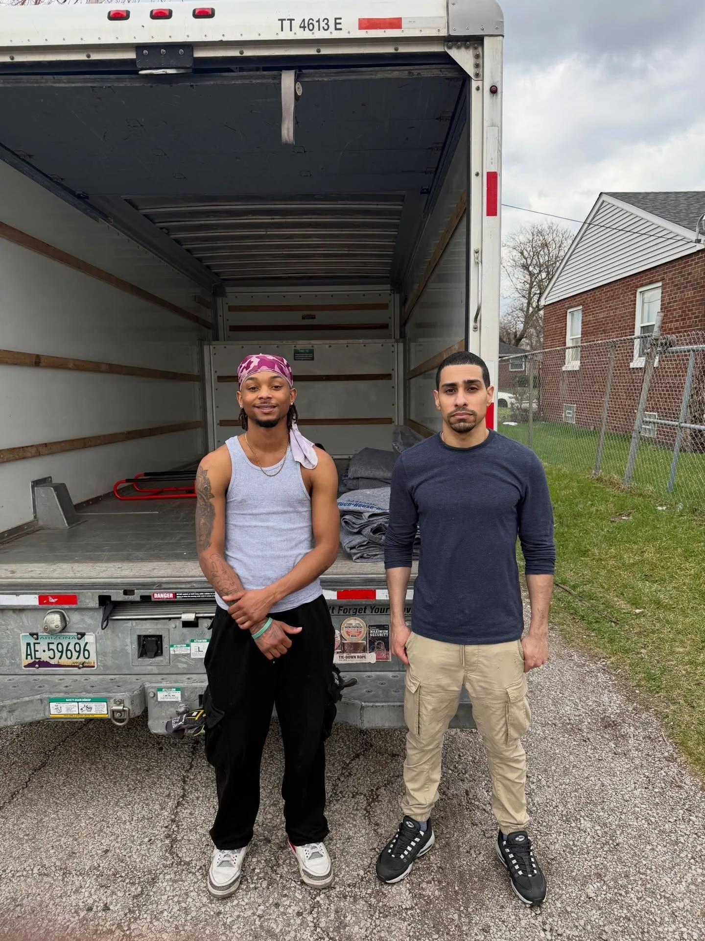 Client Review &ldquo;Very professional. Great communication! No complains. Will use again.&rdquo;

We will continue to ensure we leave our clients happy and stress-free!!💪🏾

#movemintmoving #moversandpackers #mover #moving #movingday