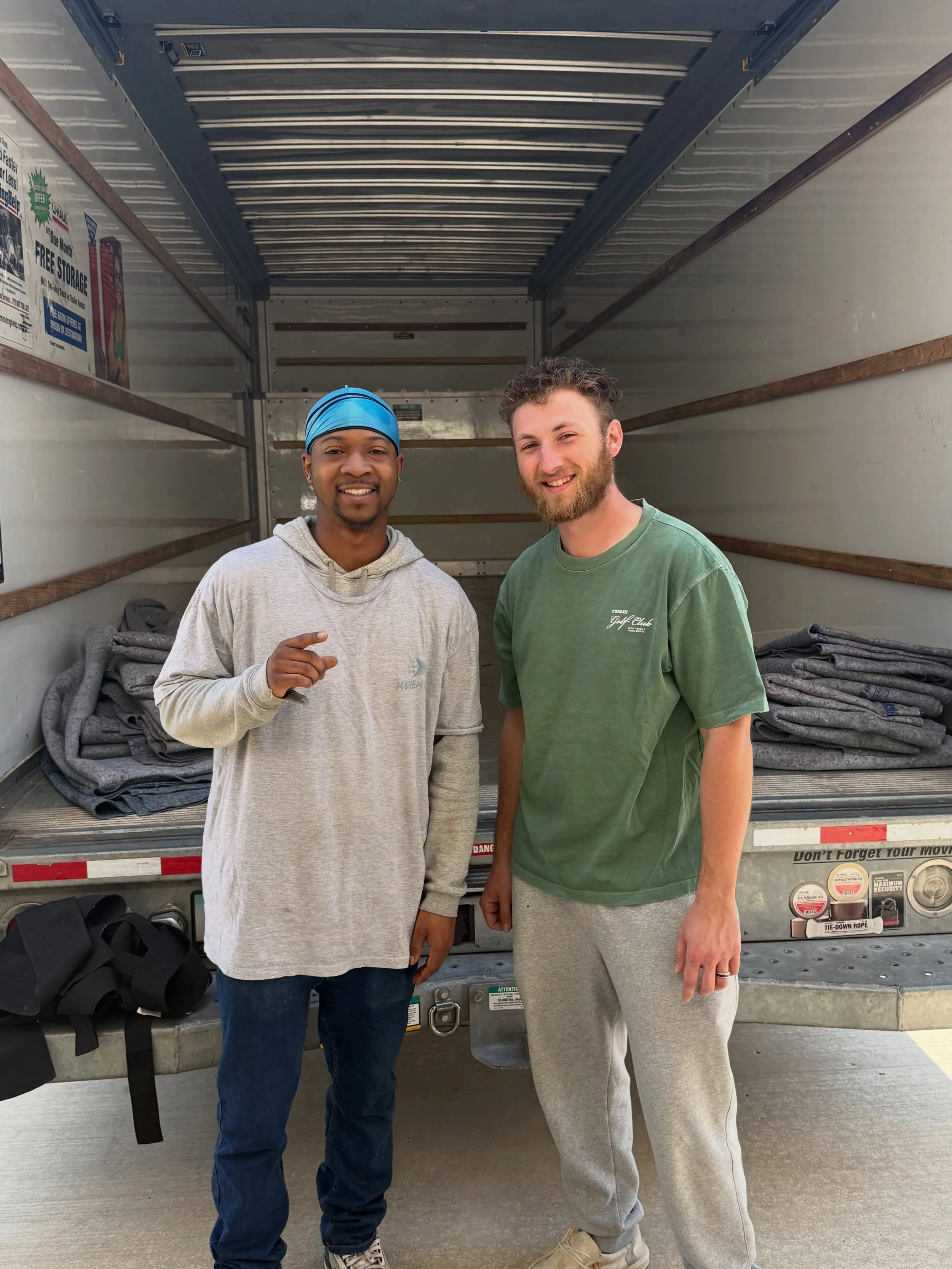 Client review: &ldquo;Taj and Miles were very professional and thorough moving us into our new home and made the whole process so easy. I wish there were more than 5 stars to give. Thanks guys!&rdquo; 

#movemintmoving #mover #moving #movingday