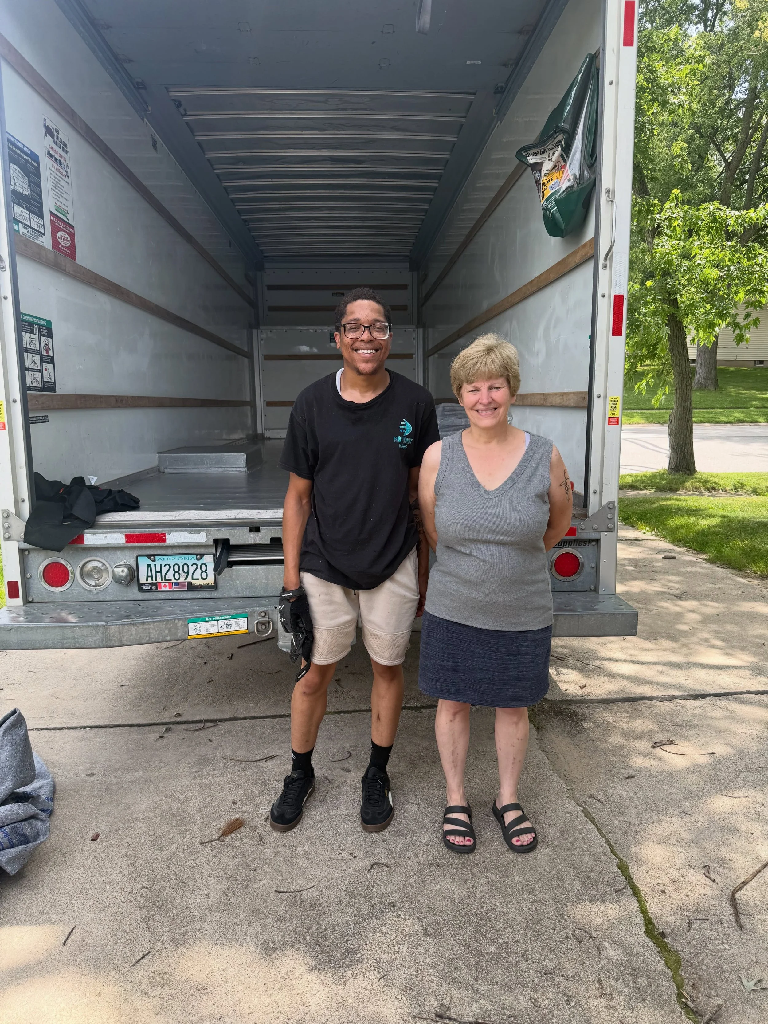 Nothing but happy clients all summer! ☀️📦
No matter the size of the move, we&rsquo;re dedicated to providing the best service possible from start to finish. Thank you to everyone who continues to trust Movemint Moving with their homes and belongings