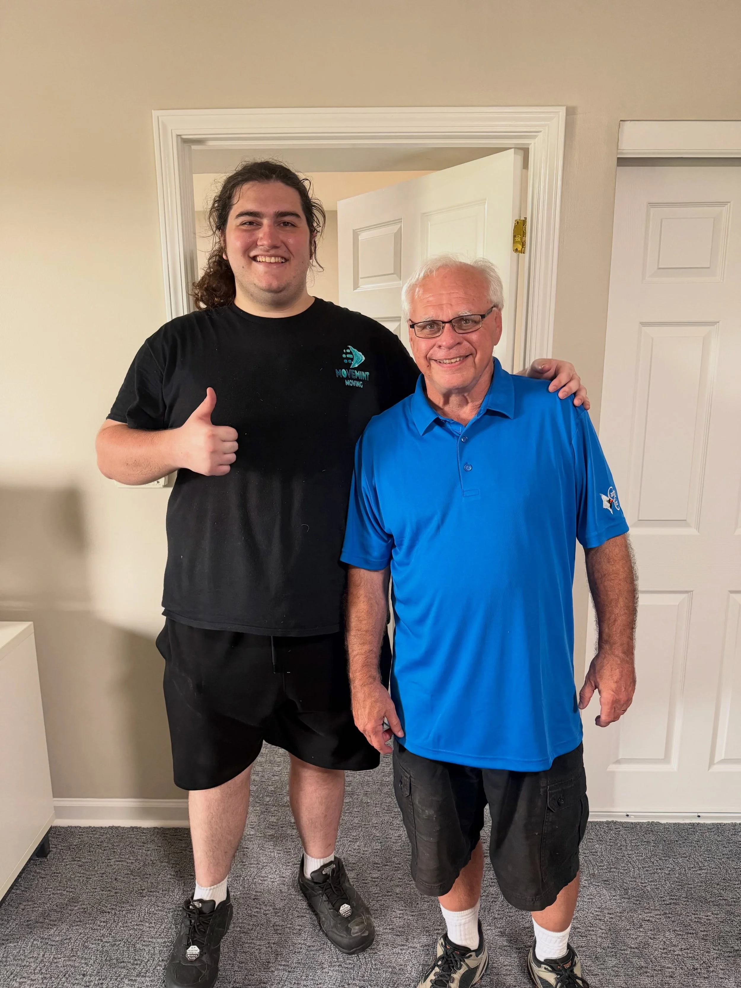 Happy Movers💪🏾 = Happy clients😄
We bring happiness and fun to every move we do! If you want to be this happy after your move Call Us Today!

#movemintmoving #movers #moving #movingday