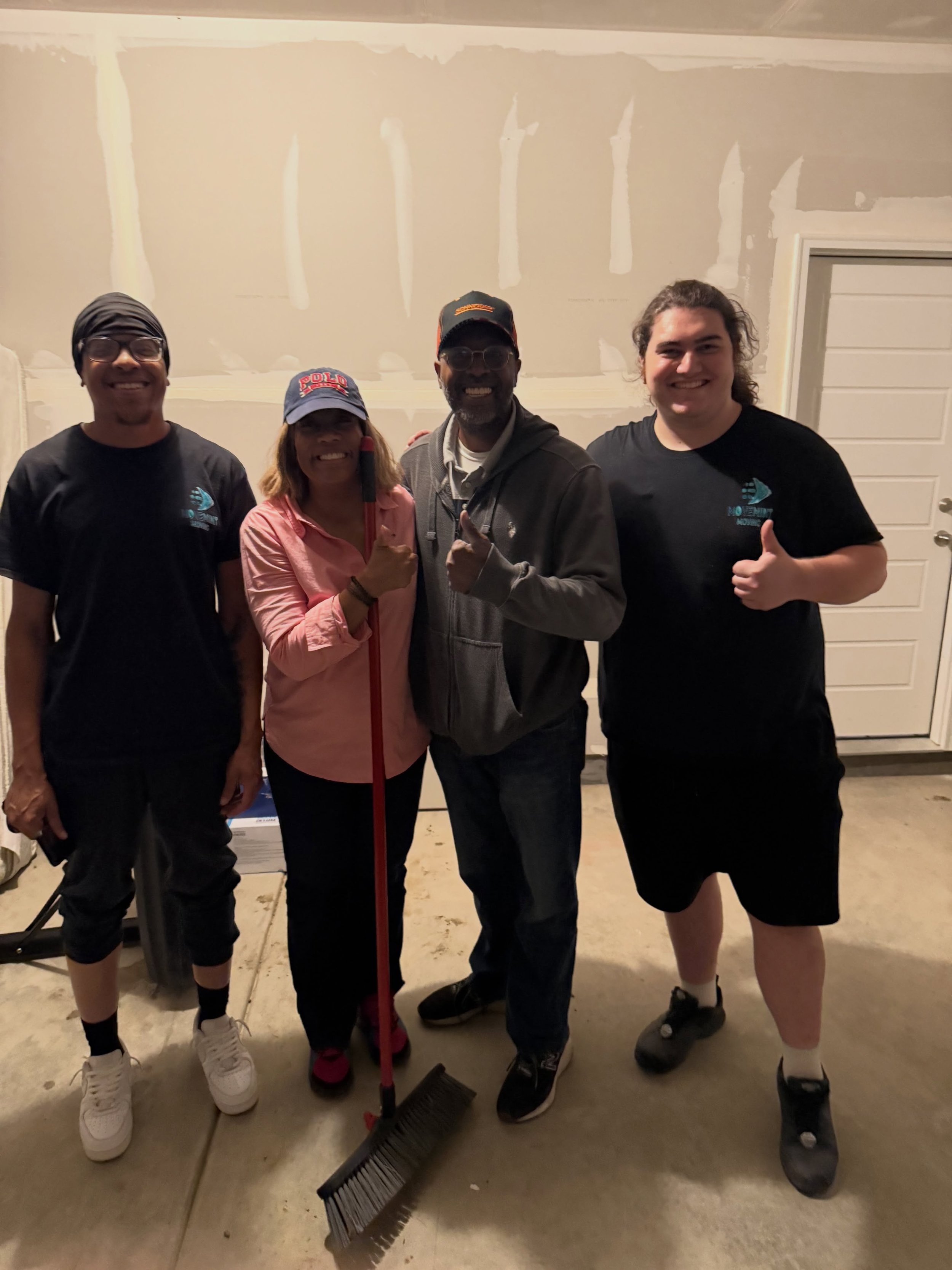 We love to leave our clients with a smile!😀 If you looking to have a happy and smooth move Call us Today!!📦💪🏾

#movemintmoving #mover #movers #moving #movingday