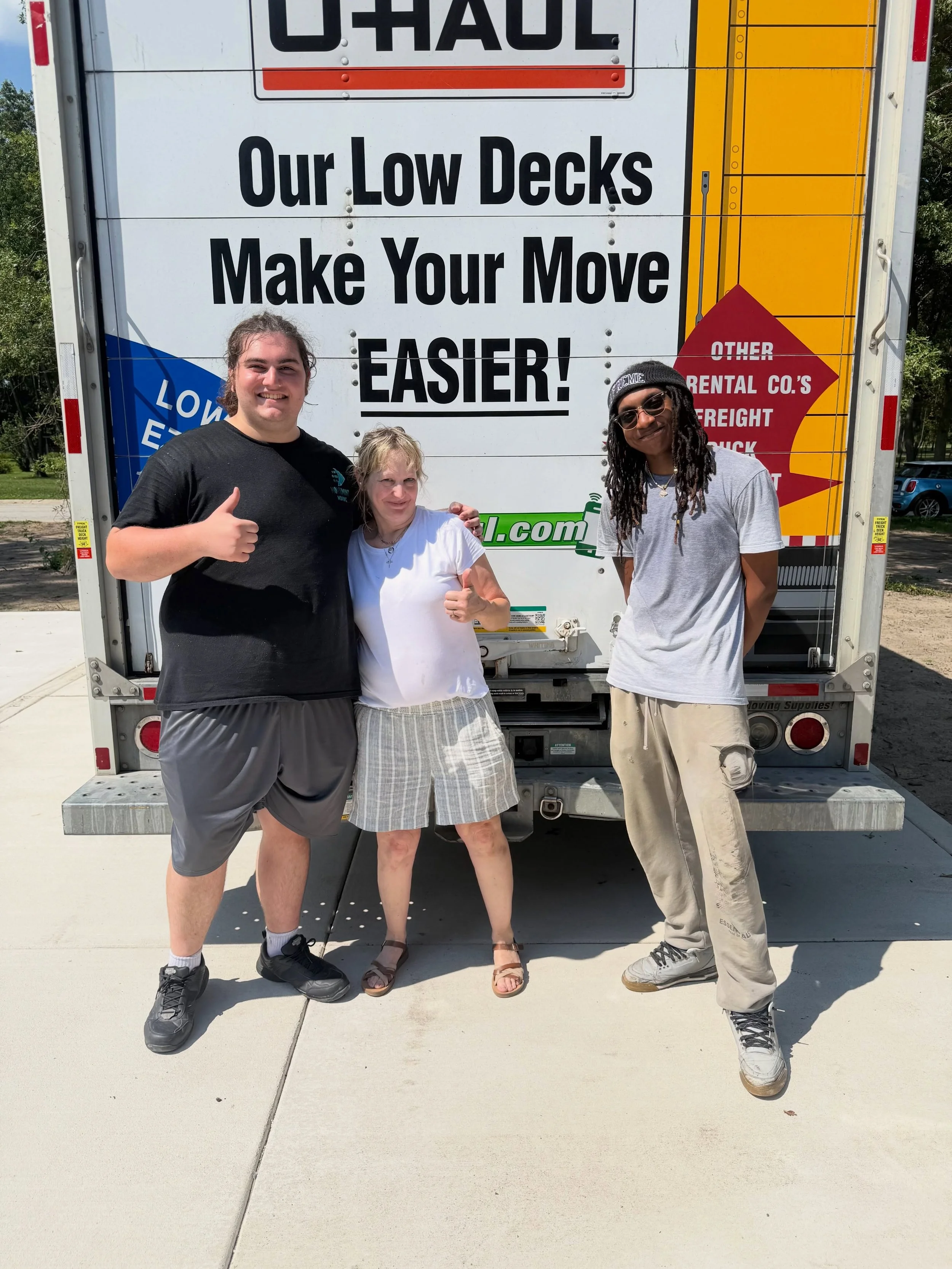 Every move ends the same way&mdash;happy clients and a job well done. Thank you for trusting MoveMint Moving! 💚🚚

#movemintmoving #ChicagoMoving #StressFreeMovin
