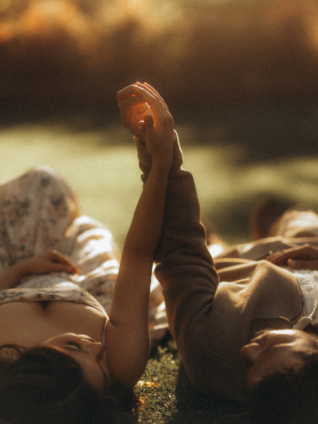 Cinematic Photography Bundle – Guide + Lightroom Presets