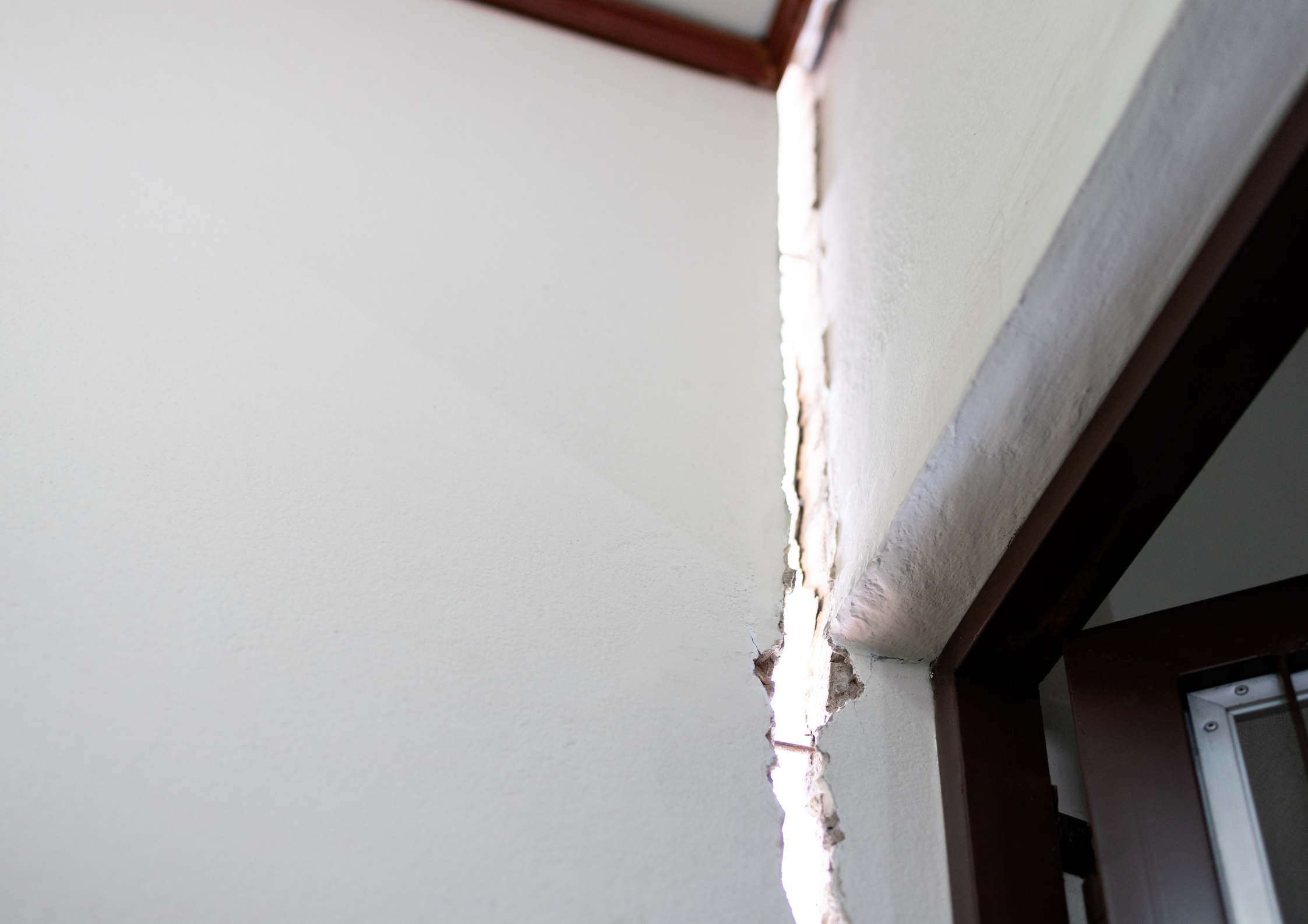 Exterior Wall Cracks Can Sometimes Point to Drainage Problems