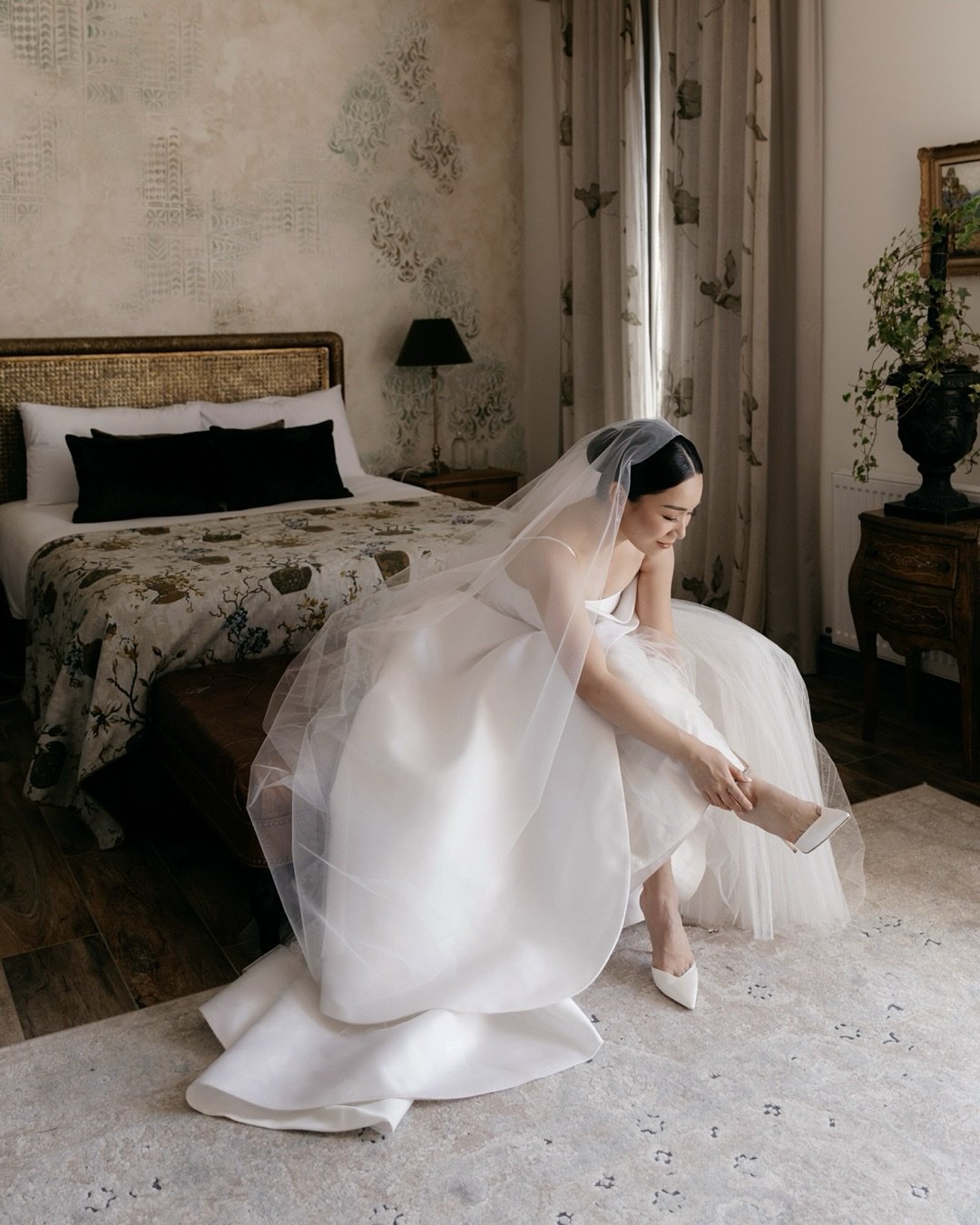 Vero + Alvin 🍋🍂
A beautiful autumn Wednesday wedding at the always wonderful @stonesoftheyarravalley 

The ✨ incredible✨ team behind their day: 
Full Planning, Styling and Coordination: @_bowcreative 
Venue: @stonesoftheyarravalley 
Photography: @_
