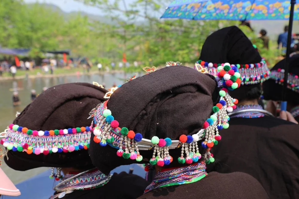 Beaded Headdresses of the Highlands
