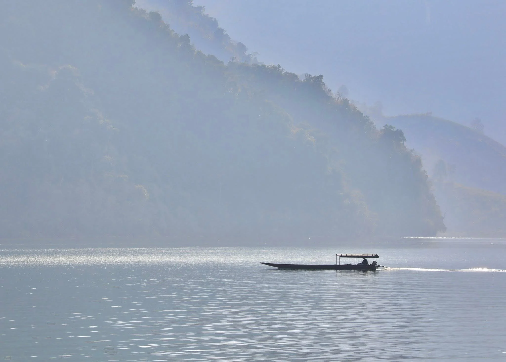  Lone Boat in the Mist