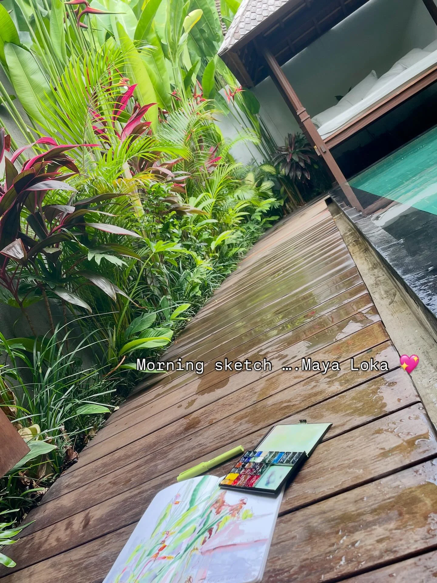 Off to a sketching start. I love sketching on hols.. parrots beaks heliconias gorgeous. I have them in my garden, somehow just not the same effect!! 

Staying in gorgeous accommodation @mayalokabali couldn&rsquo;t ask for much more to celebrate 30 ye