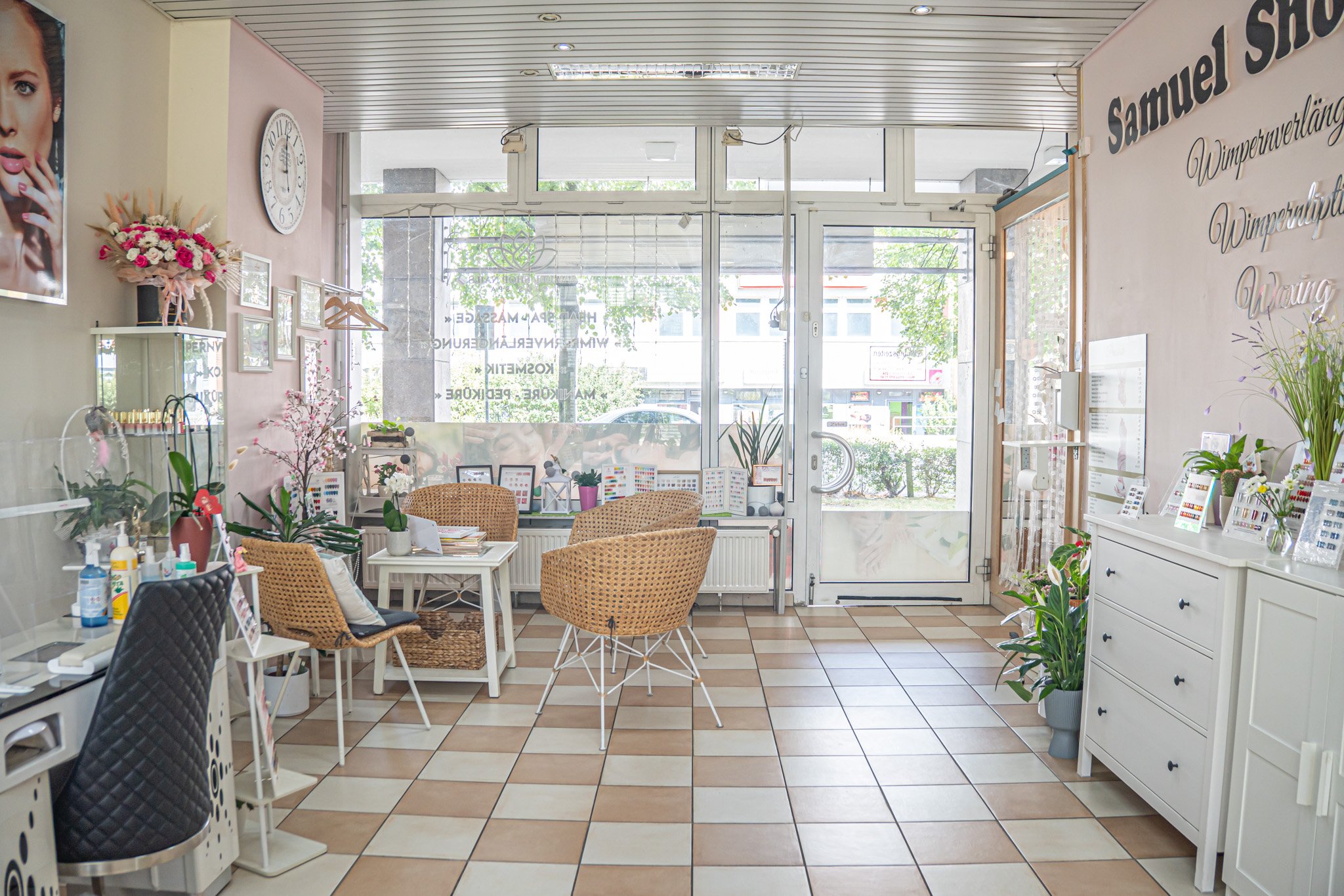 Samuel Nail Shop_S1-58.jpg