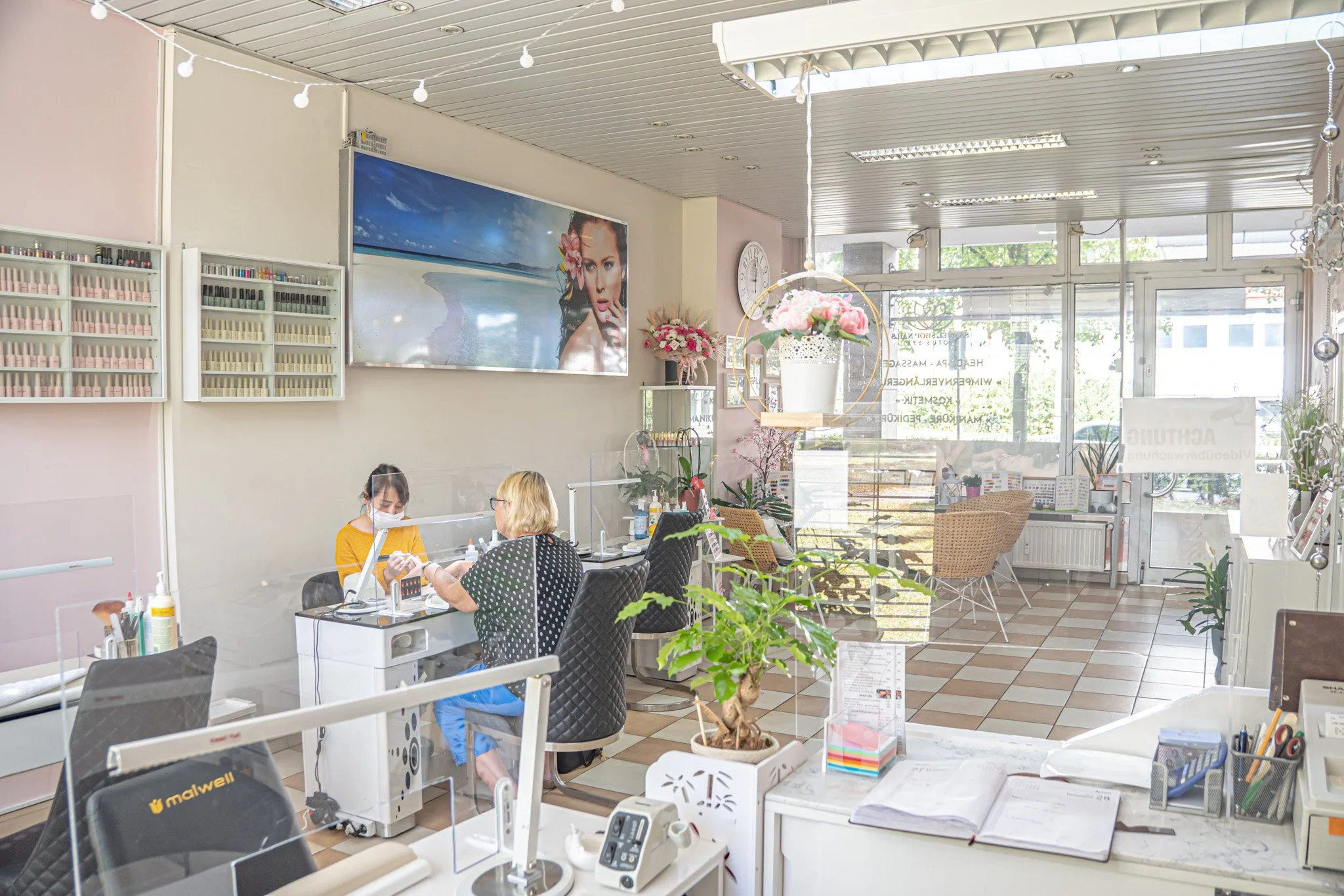 Samuel Nail Shop_S1-70.jpg