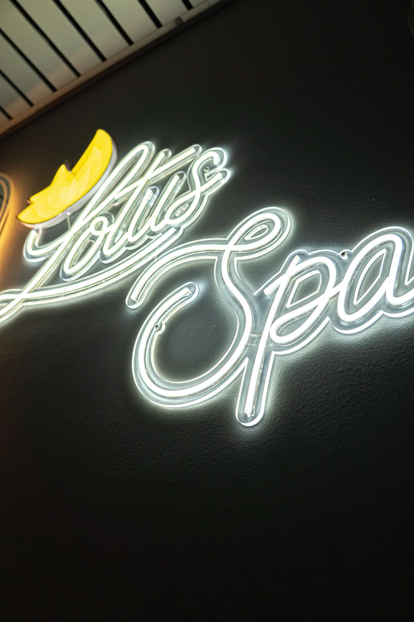 Samuel Nail Shop_S1-06.jpg