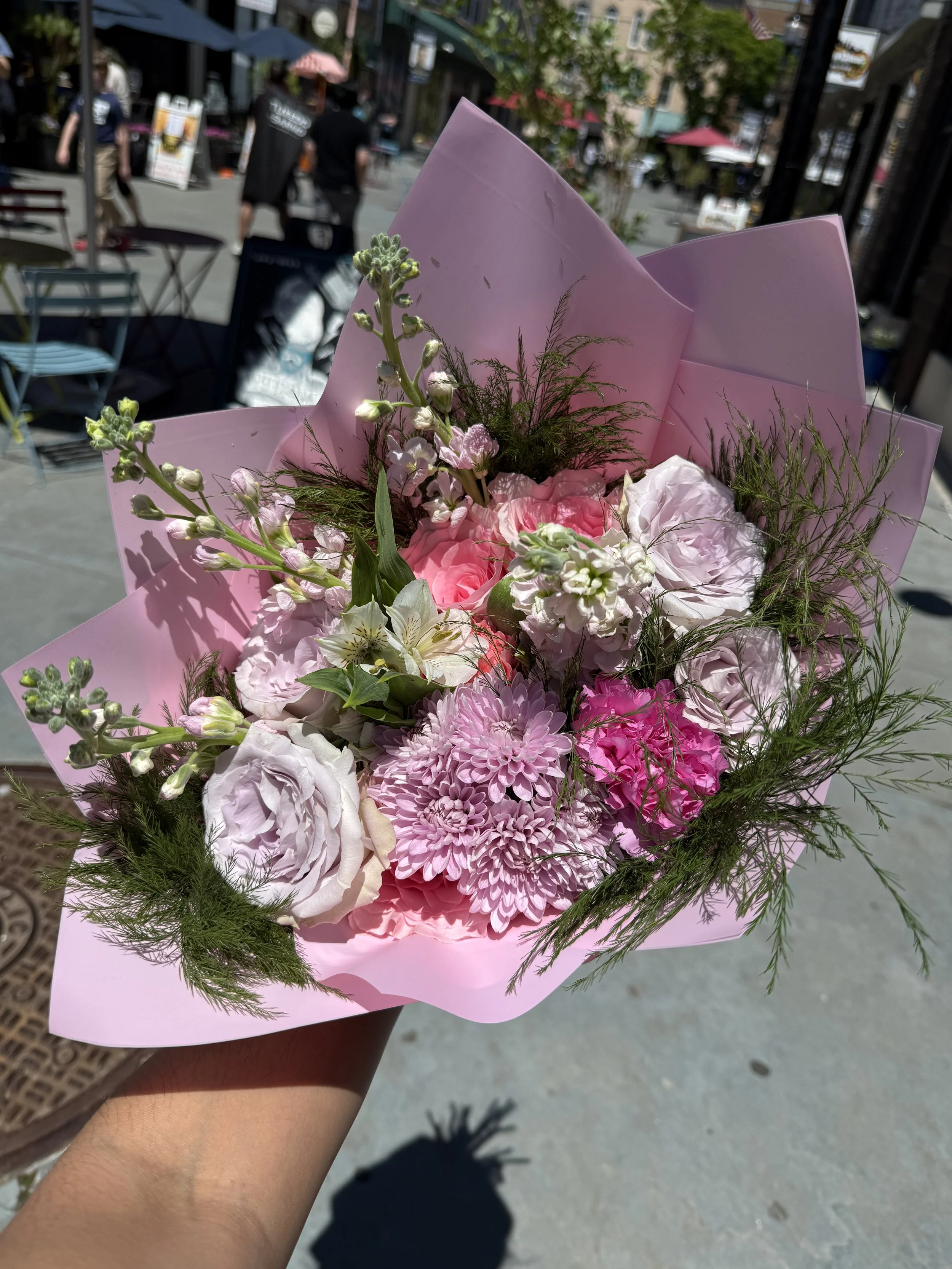 Hand-Wrapped Bouquet - Luxe