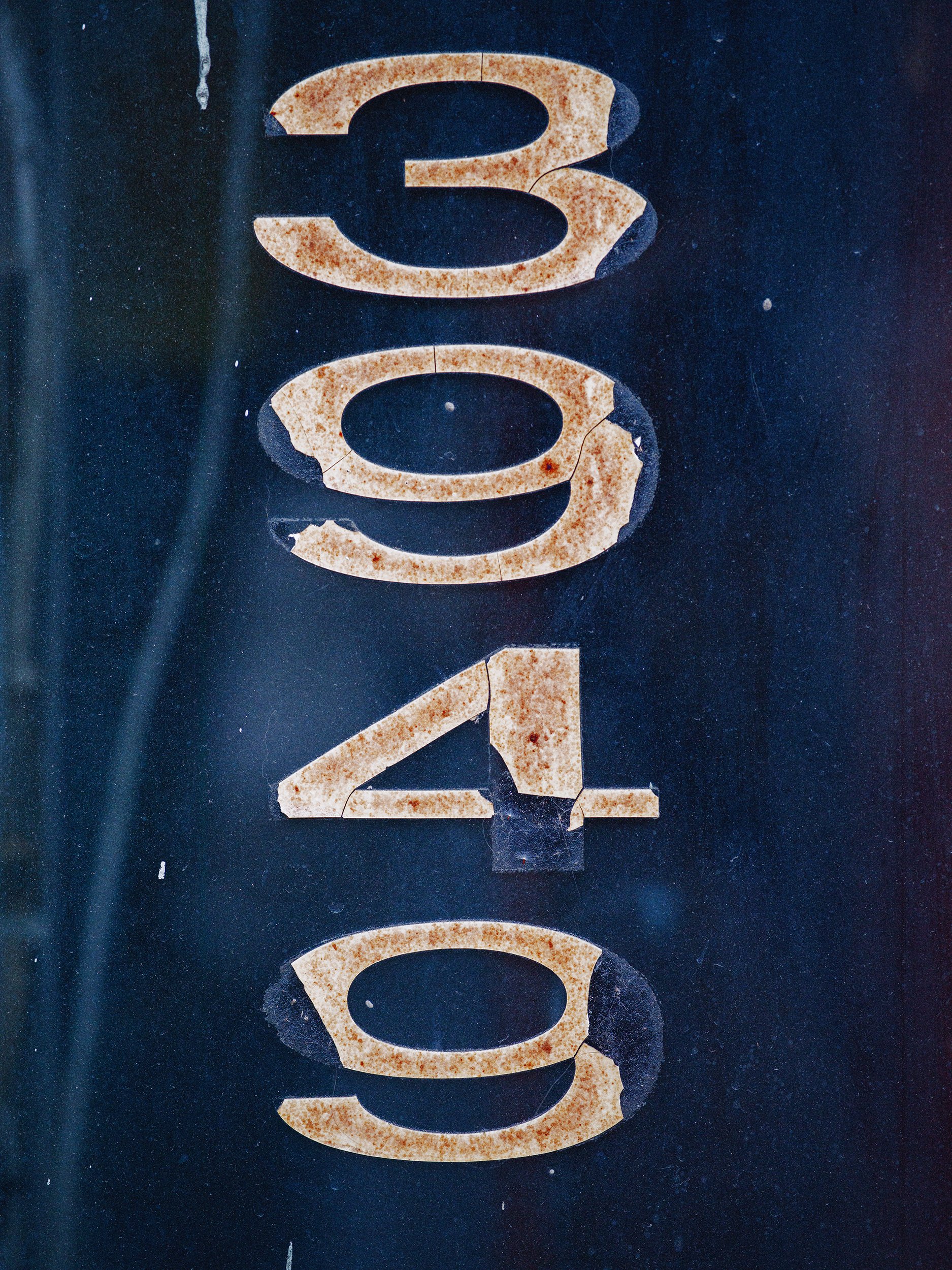 2 4 B0016522_X2D.jpg