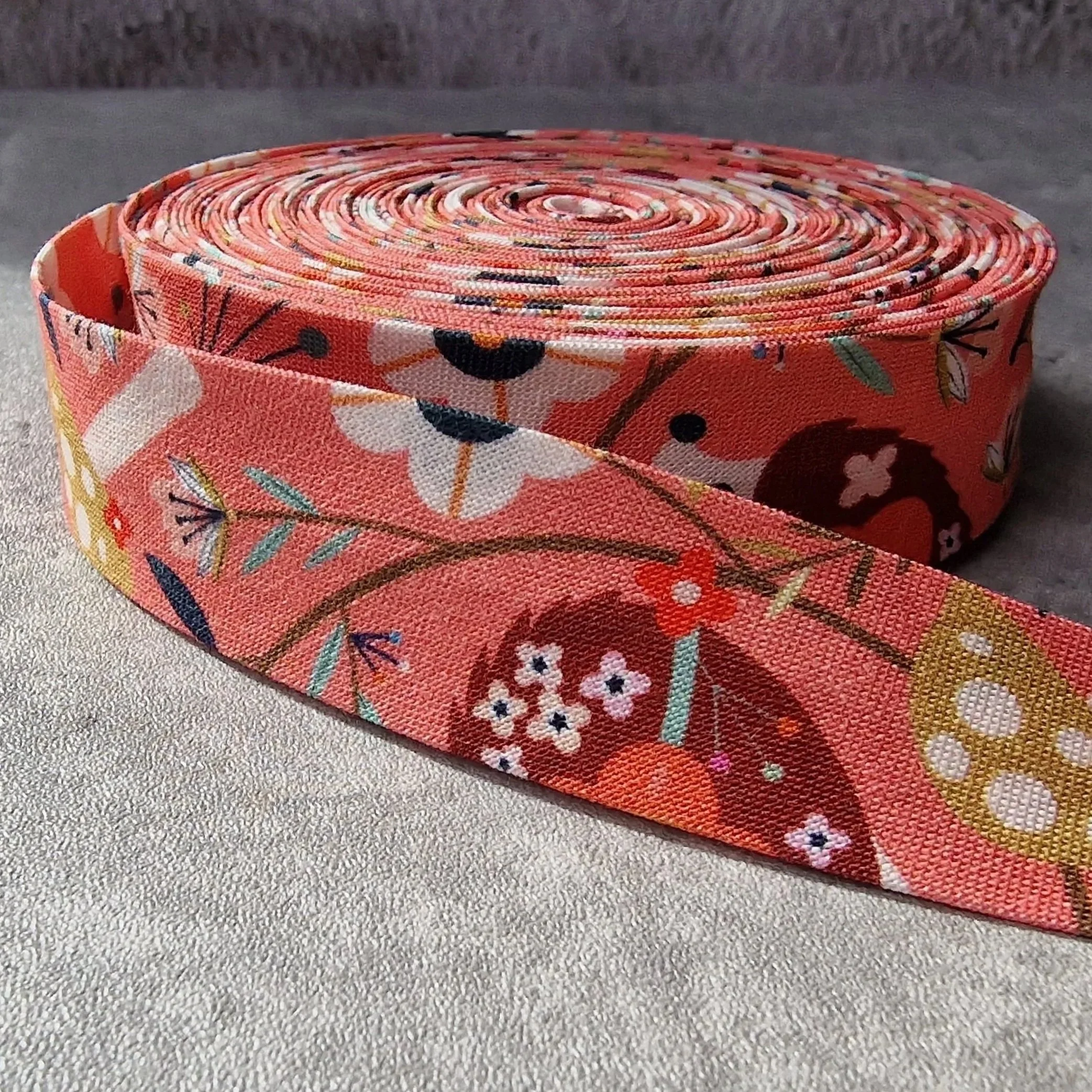 Dashwood Studio Animal Magic Cotton Bias Binding Tape, Pinks & Corals, 25mm / 1" Wide