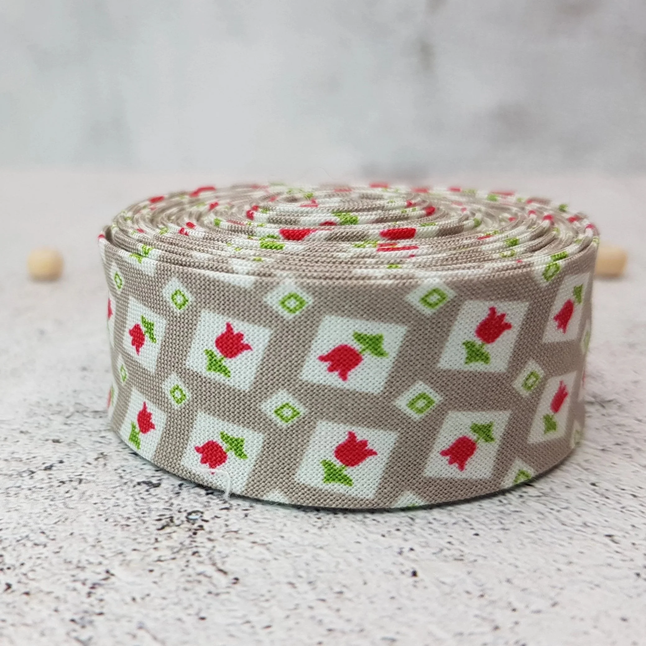 Riley Blake Grey Cotton Bias Binding Tape with Red Tulips, 25mm