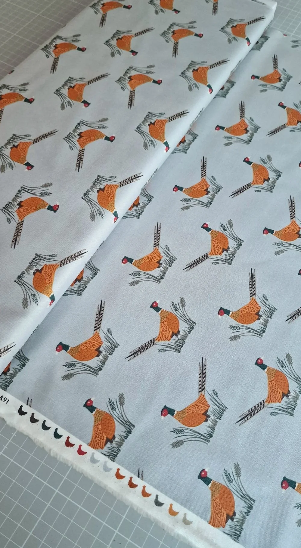 Lewis & Irene Country Life – Pheasants on Grey, Fat Quarters